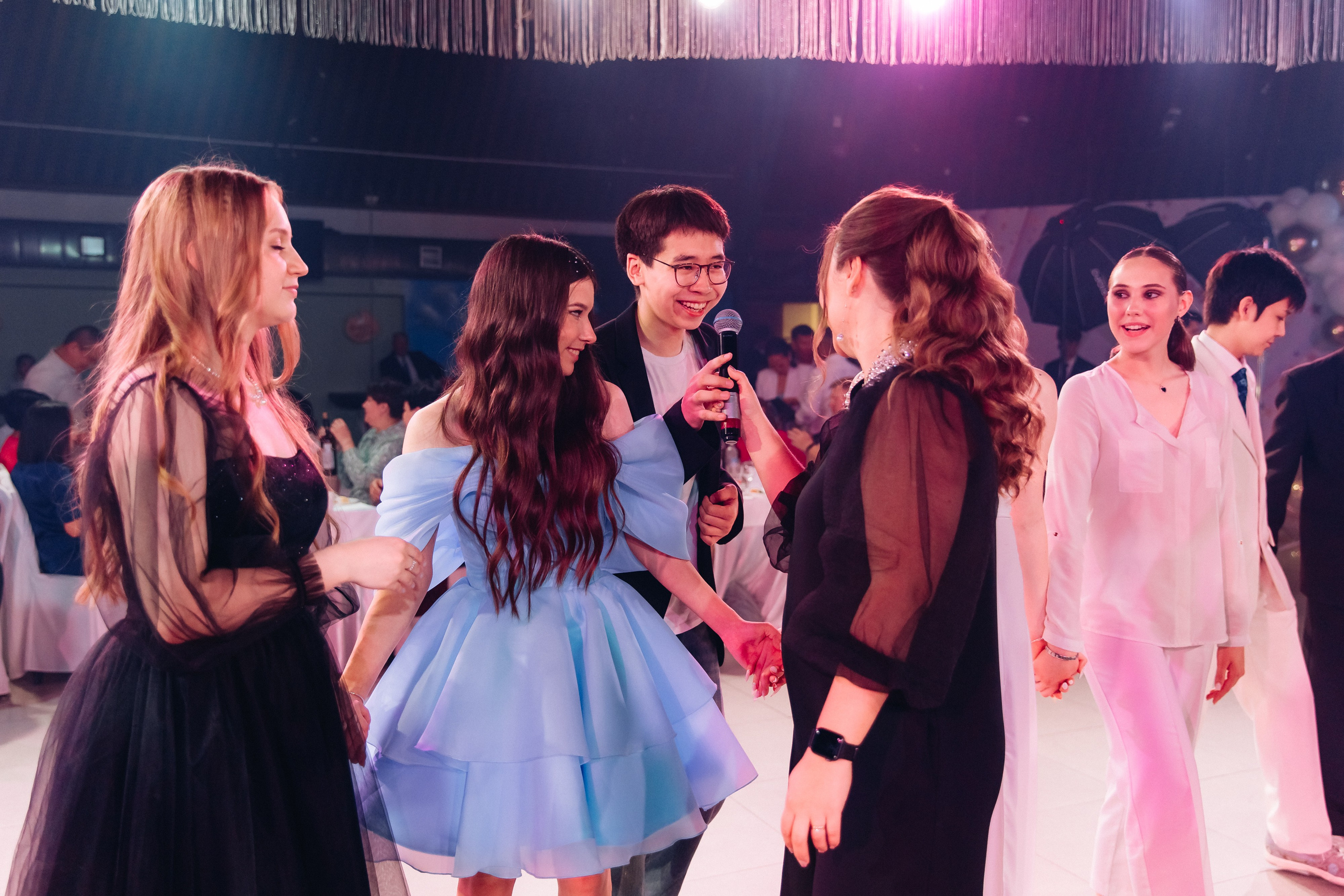 Выпускной вечер. 49 школа. Баран на корове. Свадебный и семейный фотограф в Улан-Удэ