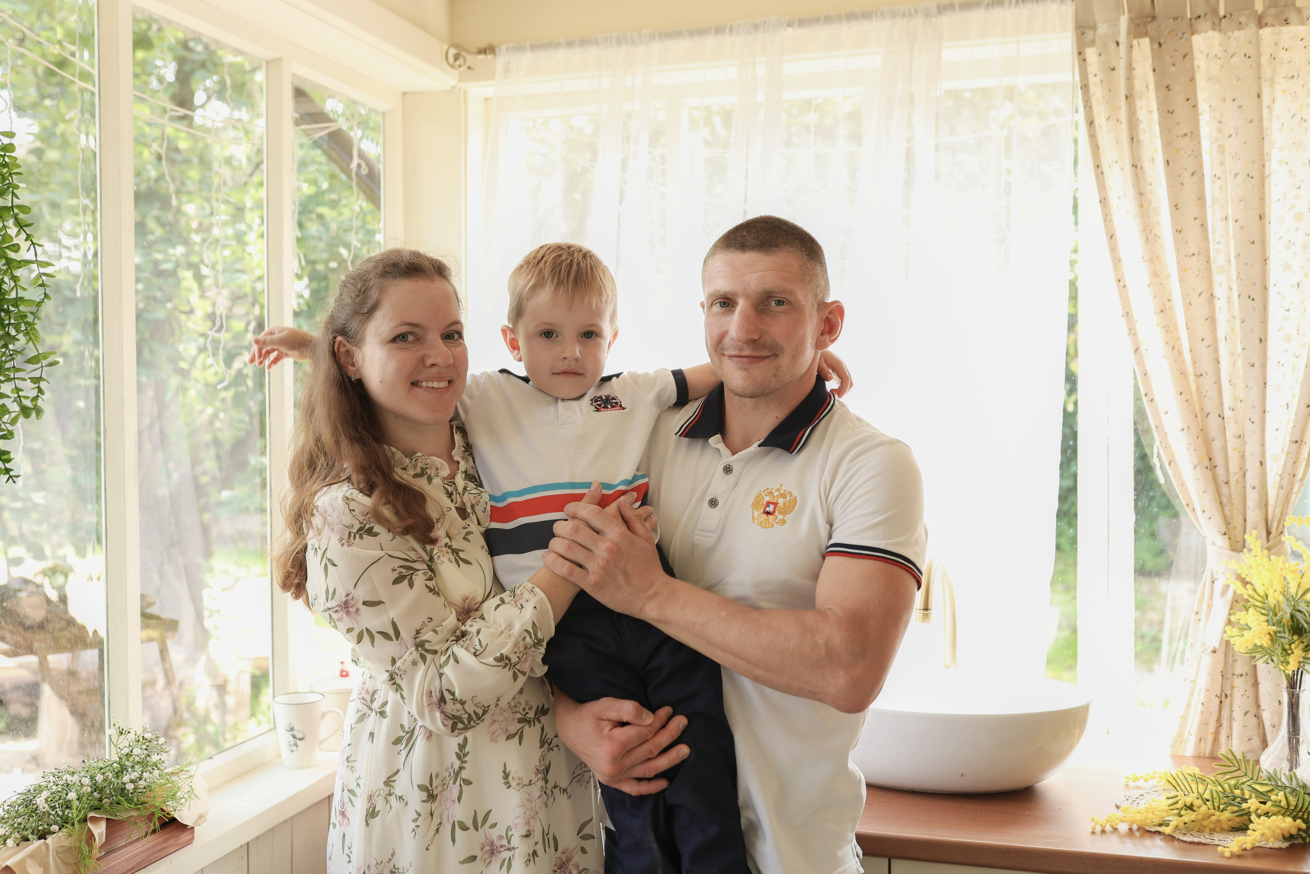 Фотосессия беременности в загородной студии Купавна. Фотограф в Железнодорожном и Балашихе