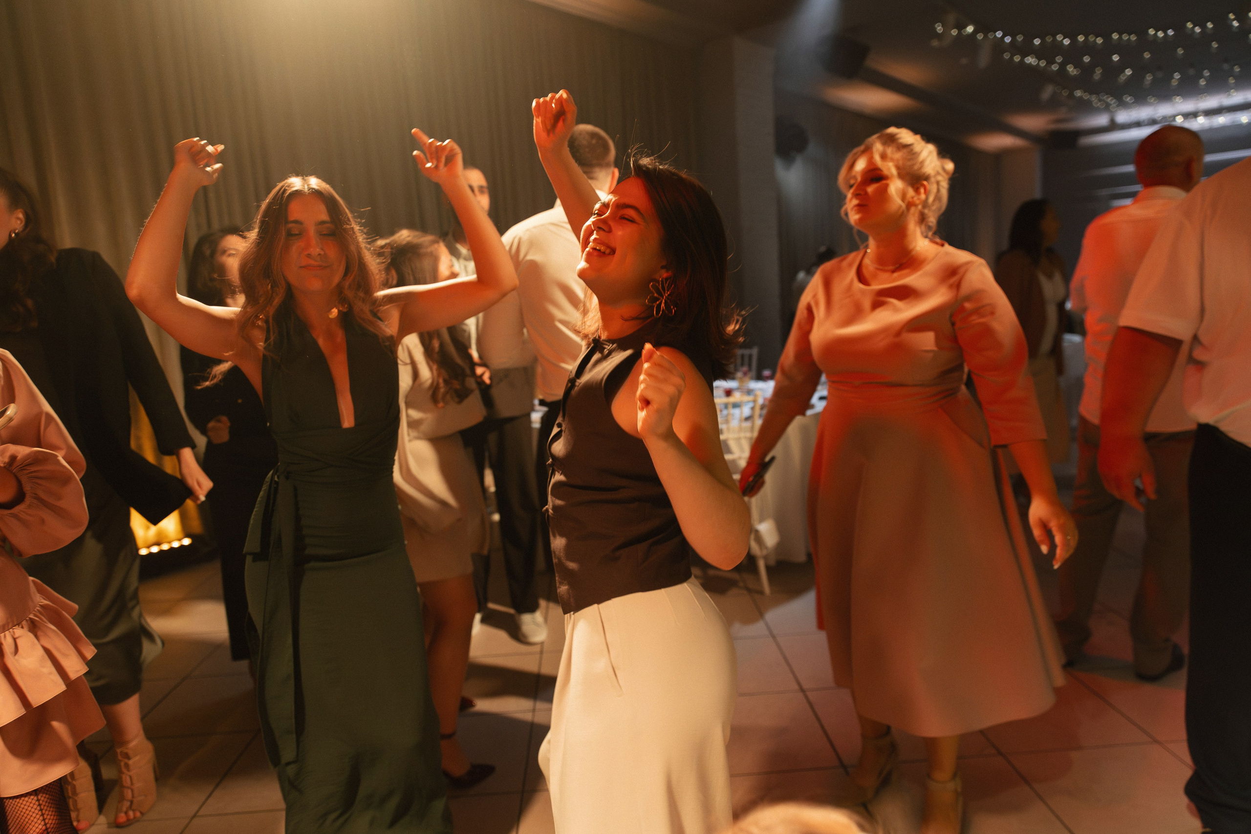 «ДАВАЙ СЫГРАЕМ СВАДЬБУ?». Maria Startseva Photo