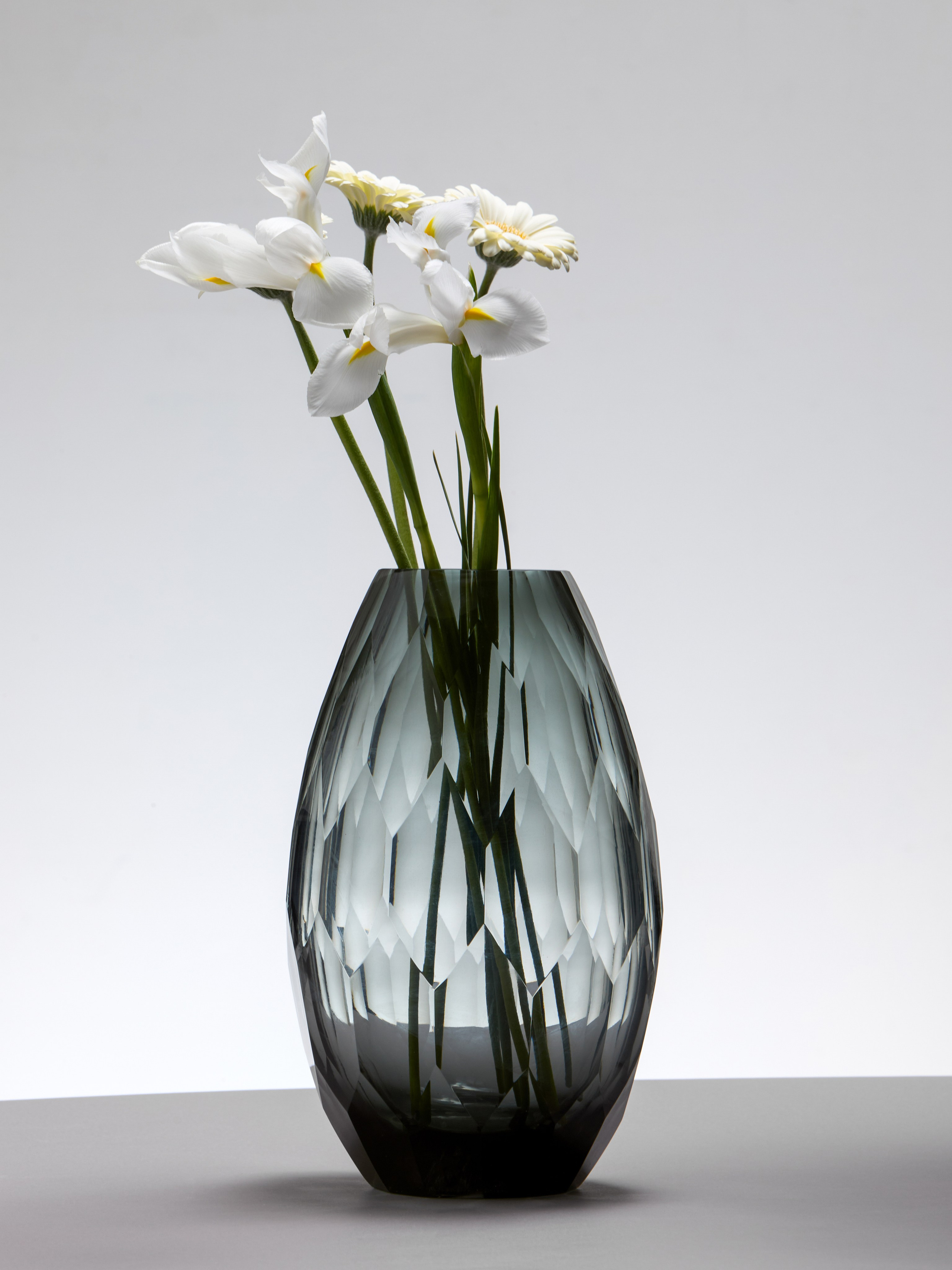 Вазы и конфетницы. Сайт о предметной, имиджевой и портретной фотографии, фотограф Фил Киреев