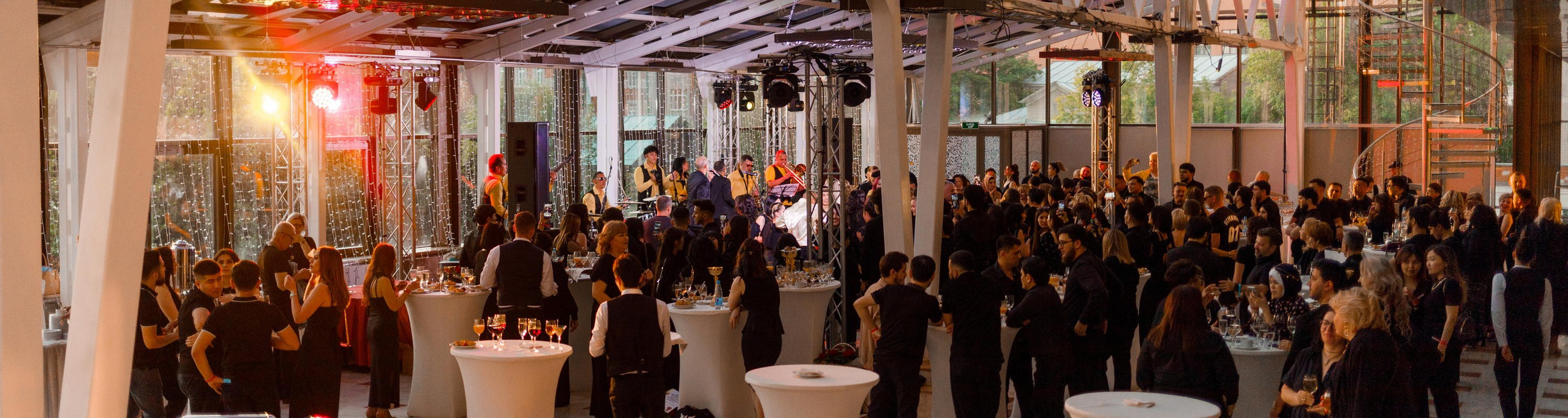 День рождение компании ЦирюльникЪ. Репортажный фотограф Борис Геер