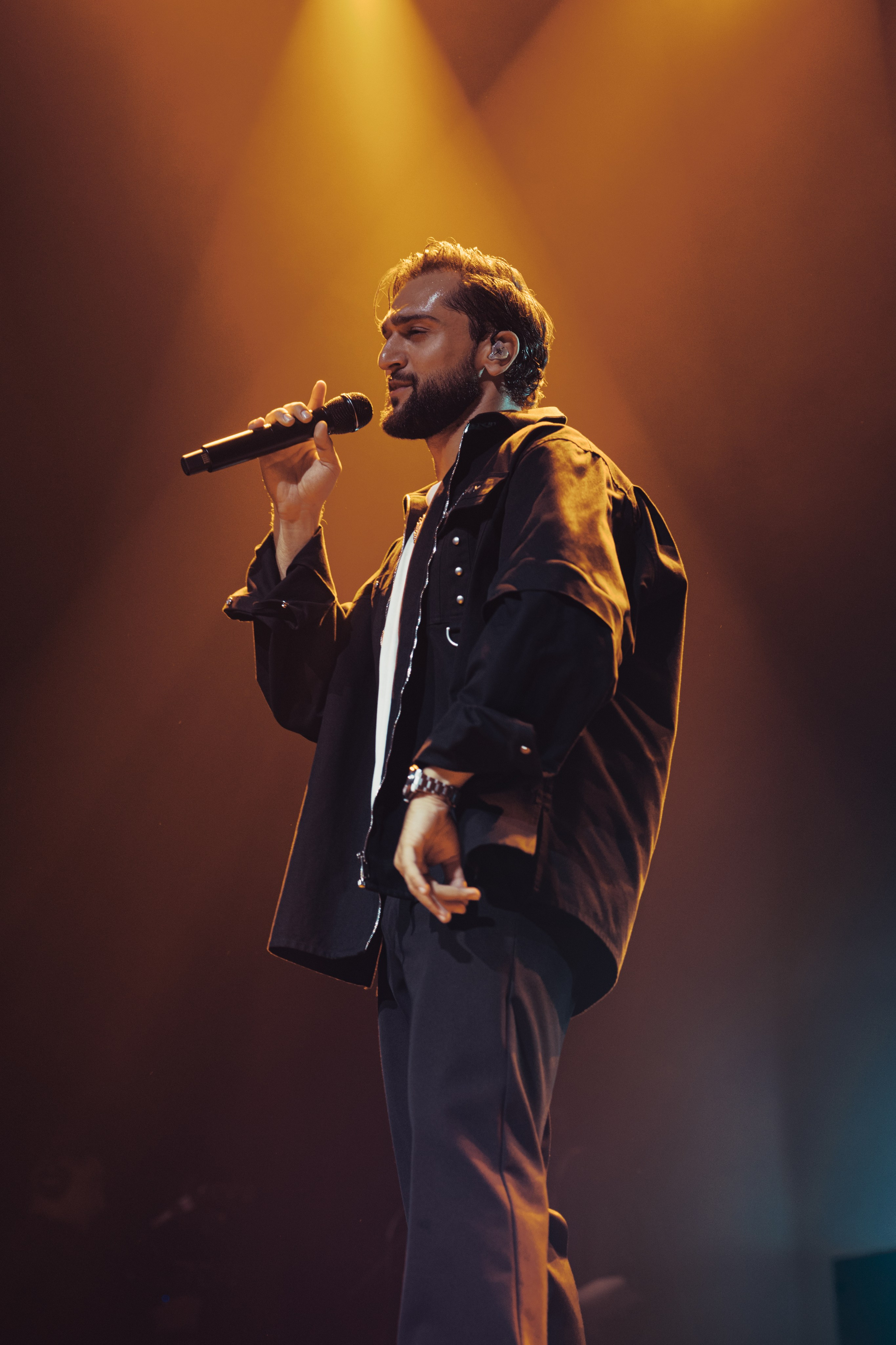 JONY в Алматы. Batr Kanatkali