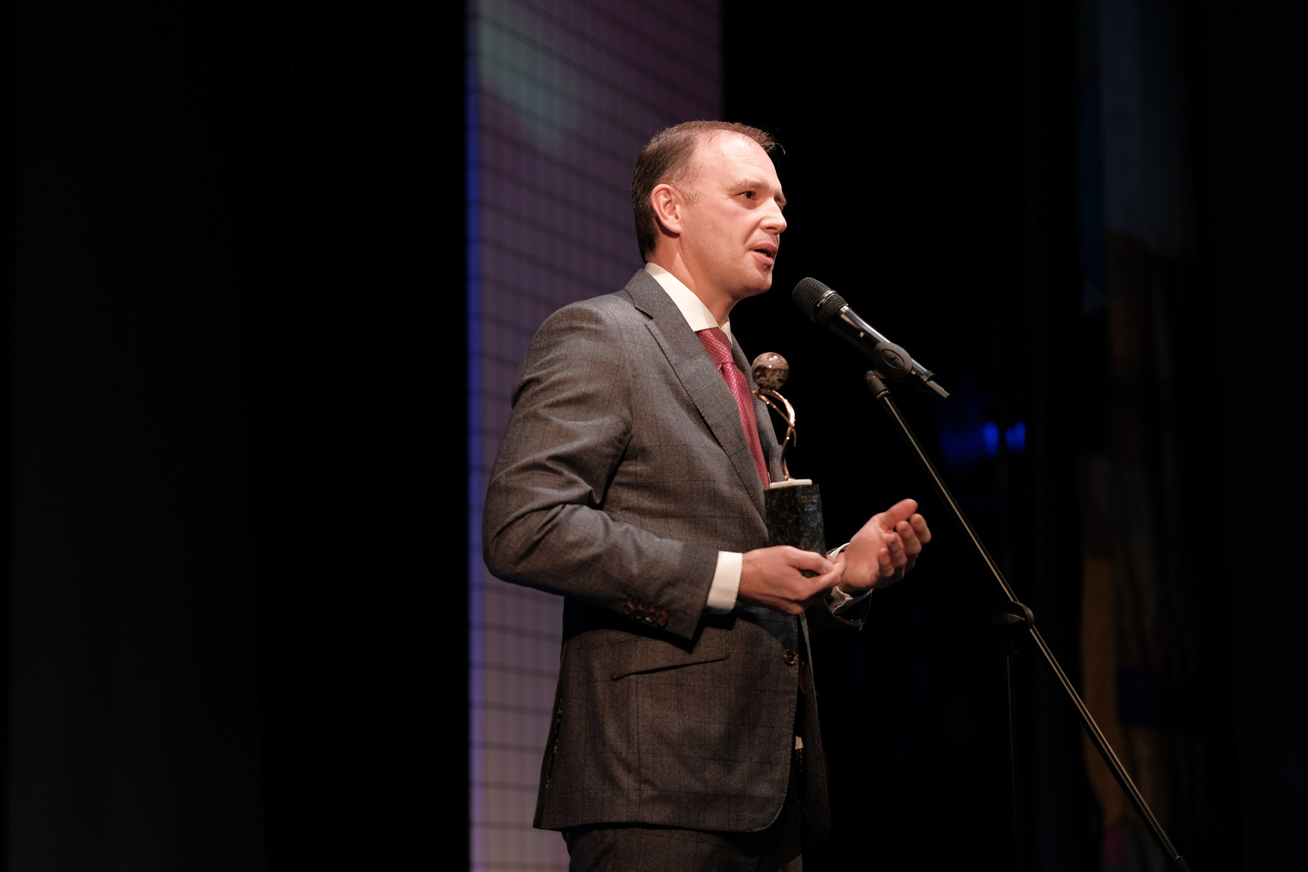 Человек года_Премия dk.ru. Контент для бизнеса в Екатеринбурге Полдень Медиа