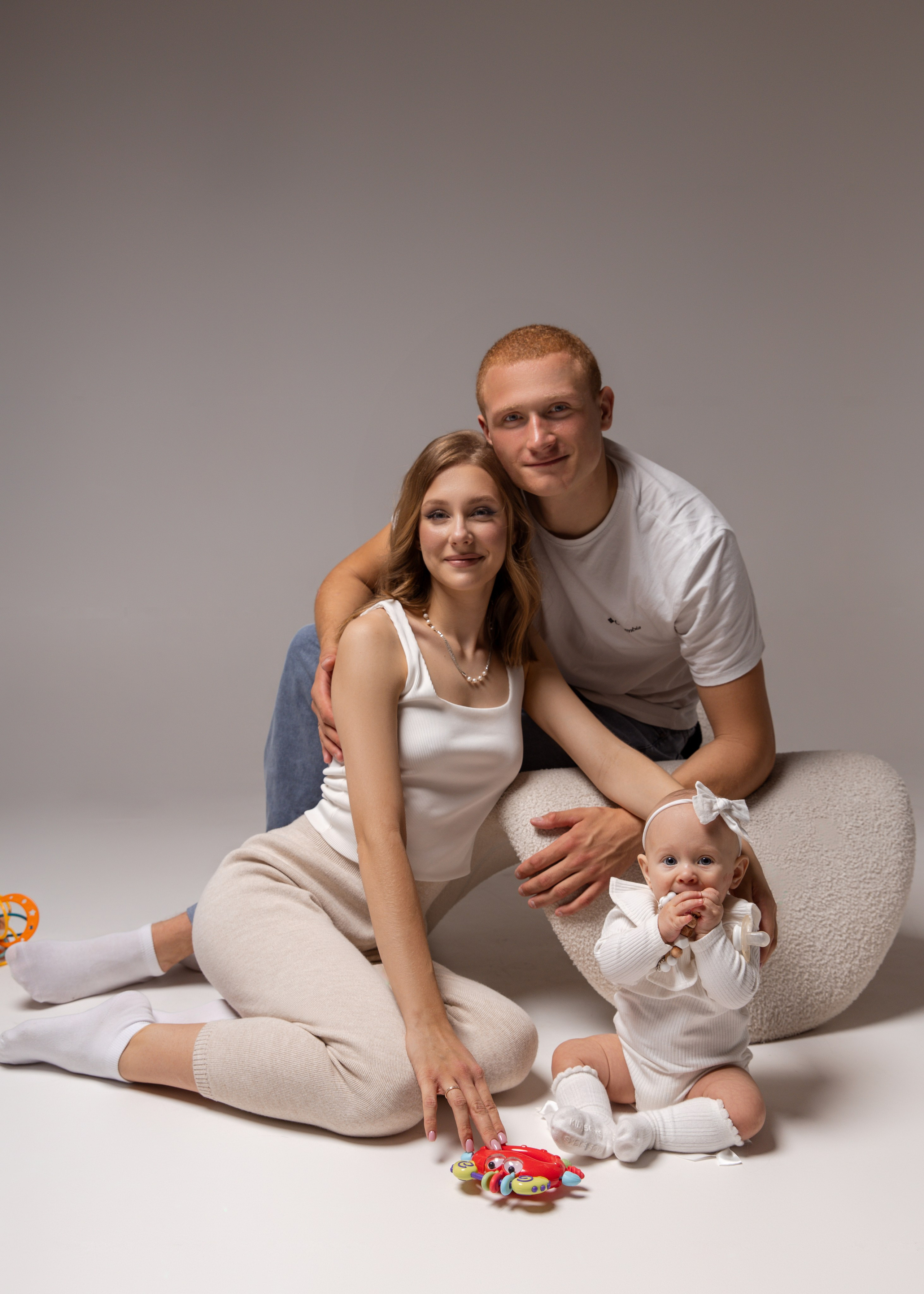 Семейная в студии. Фотограф Тольятти Екатерина Шести