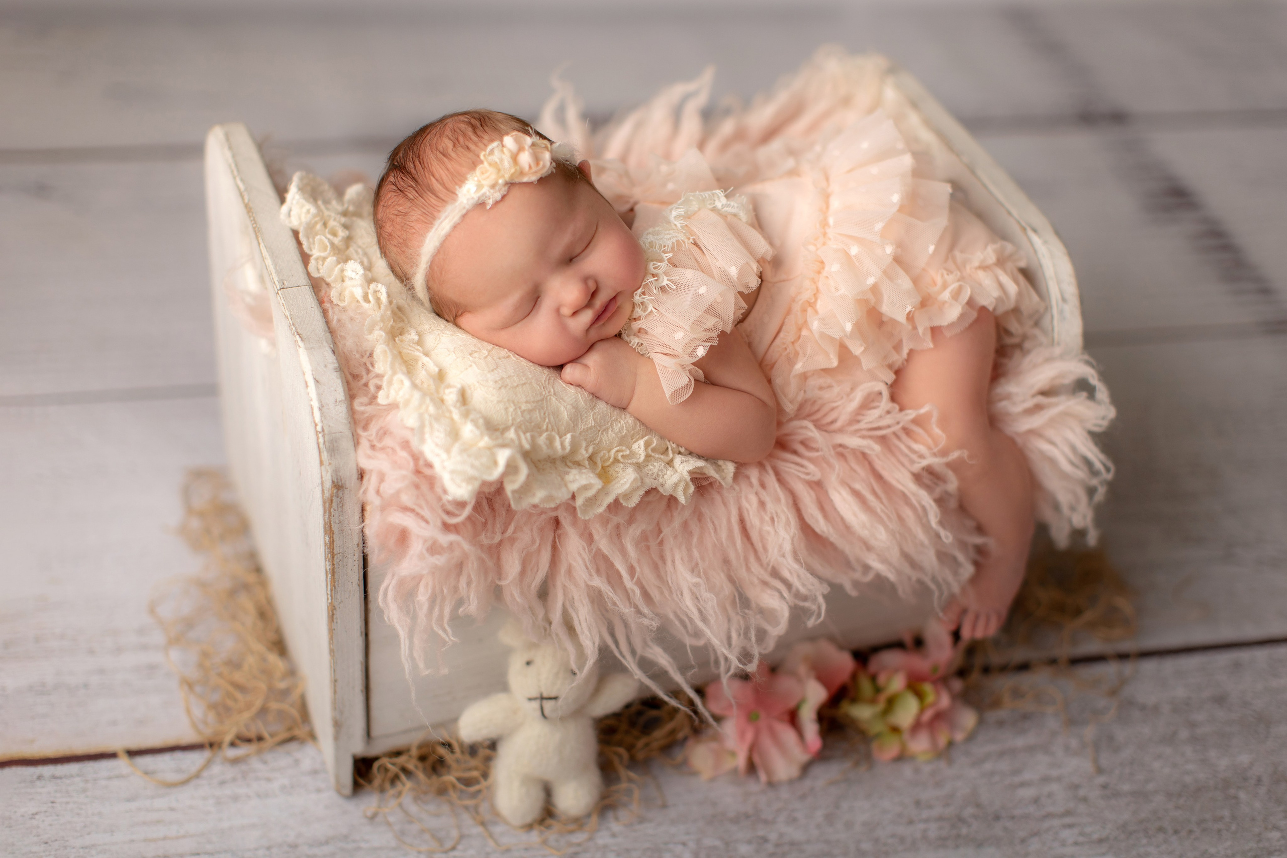Кроватка б галерея. Фотограф новорожденных, семейный фотограф в Санкт-Петербурге