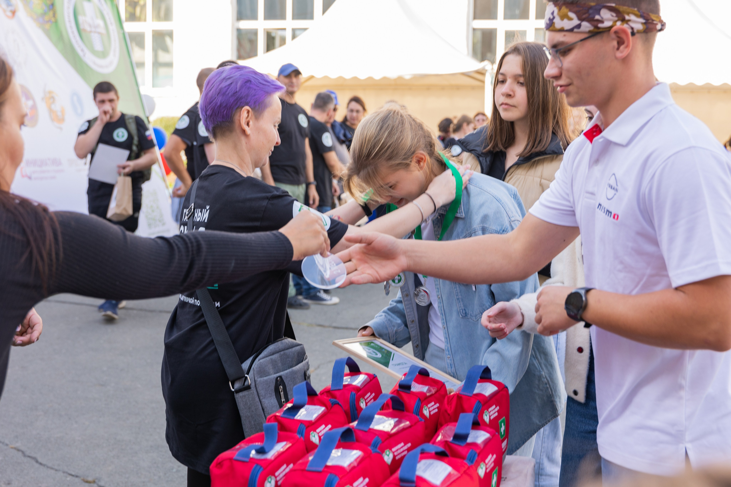 Олимпиада Первой помощи. Выпускные альбомы во Владивостоке