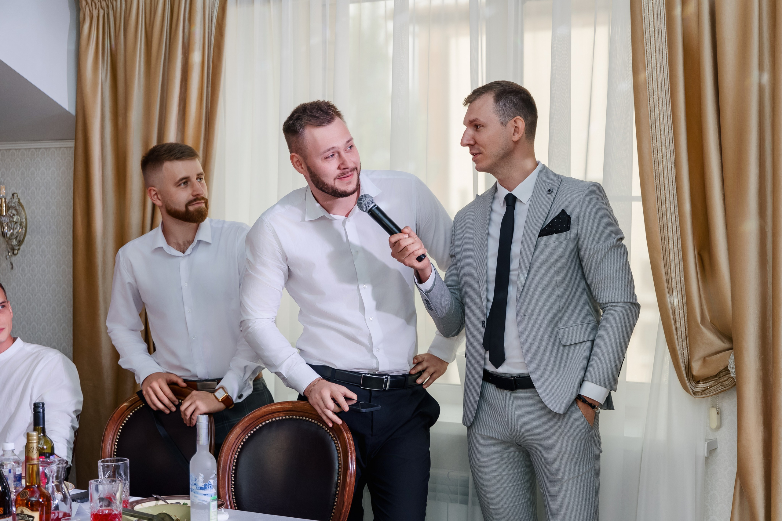 Максим и Юля. Дом офицеров. Свадебный фотограф в Хабаровске