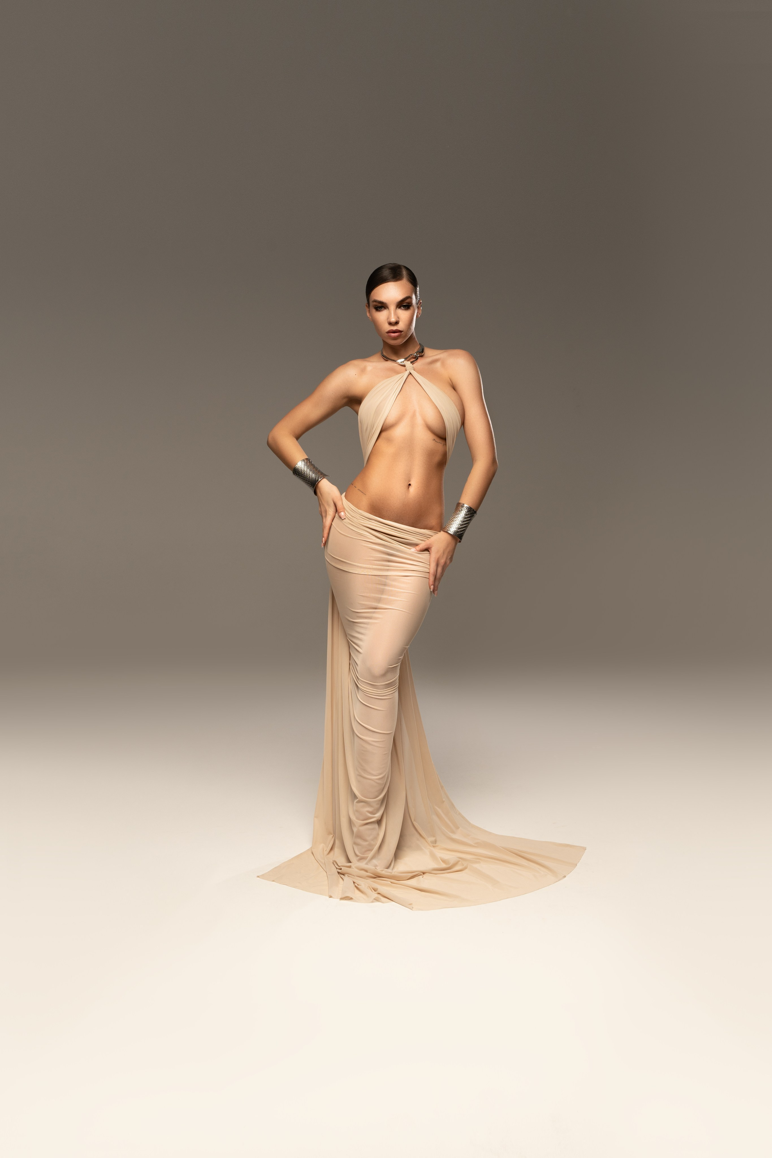 В СТУДИИ. Коммерческий фотограф в Москве Андрей Шапар