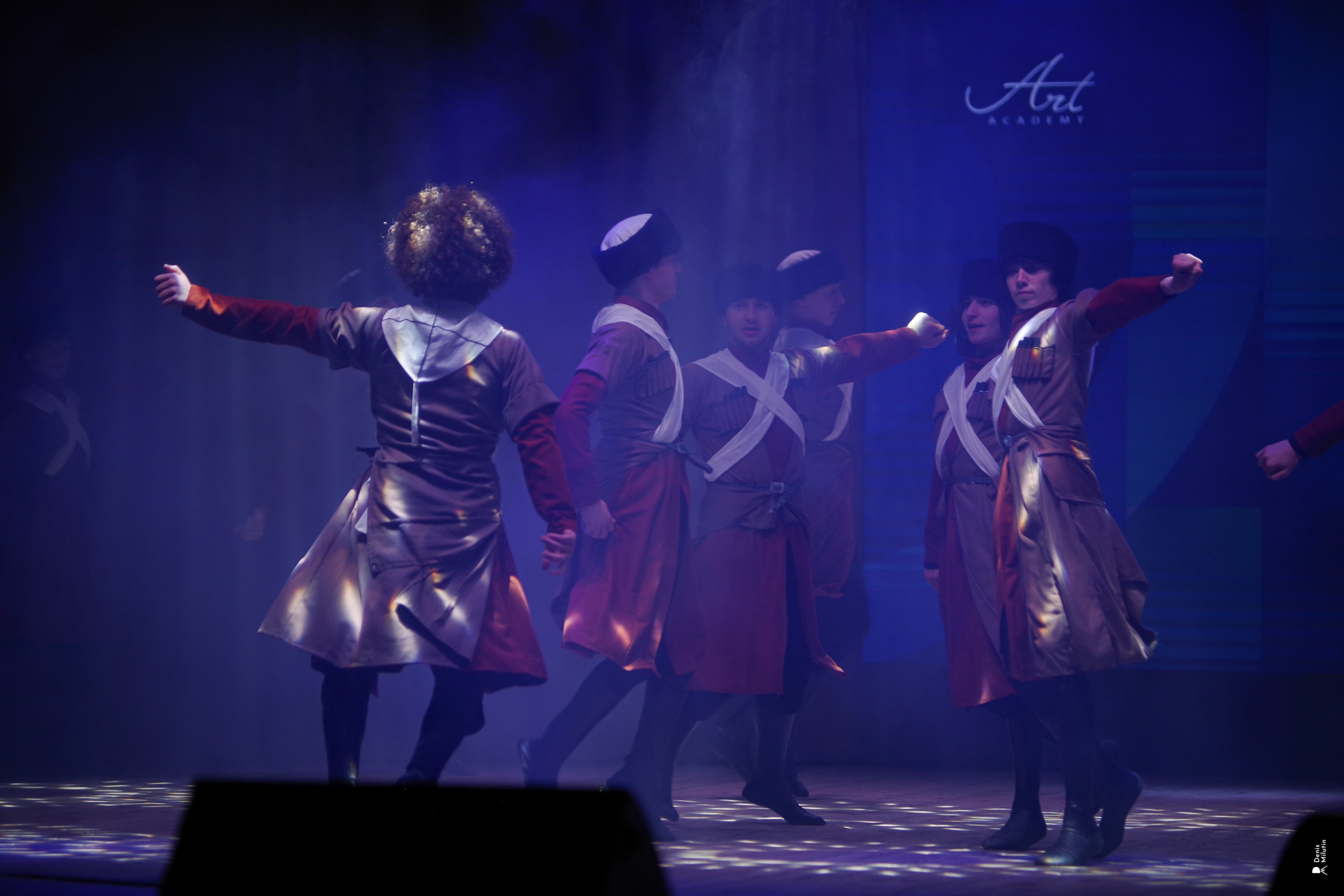 Танцы в Хоби. Портретный фотограф Денис Милютин