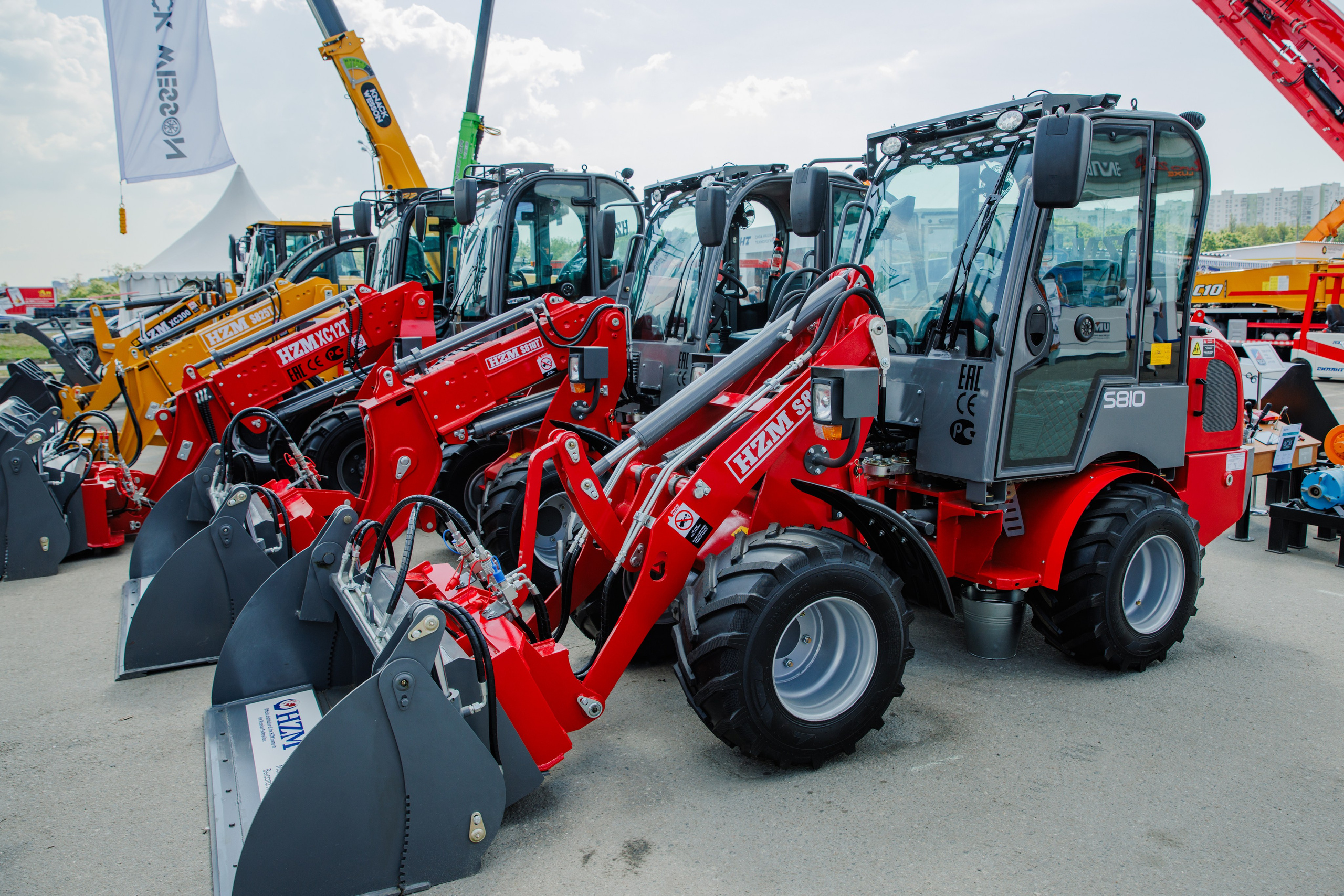 Выставка Спец. Техники. Фотограф Москва Шептаев Артём