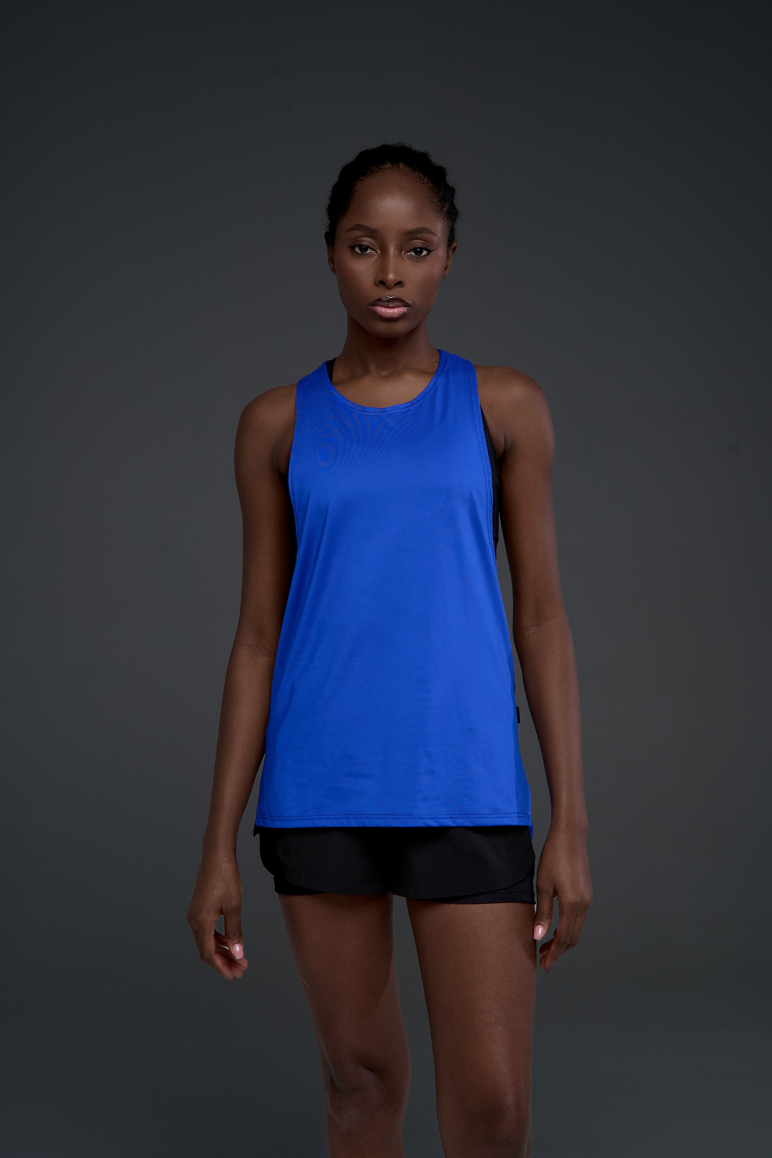 Спортивные футболки. Фотограф для маркетплейсов в Москве