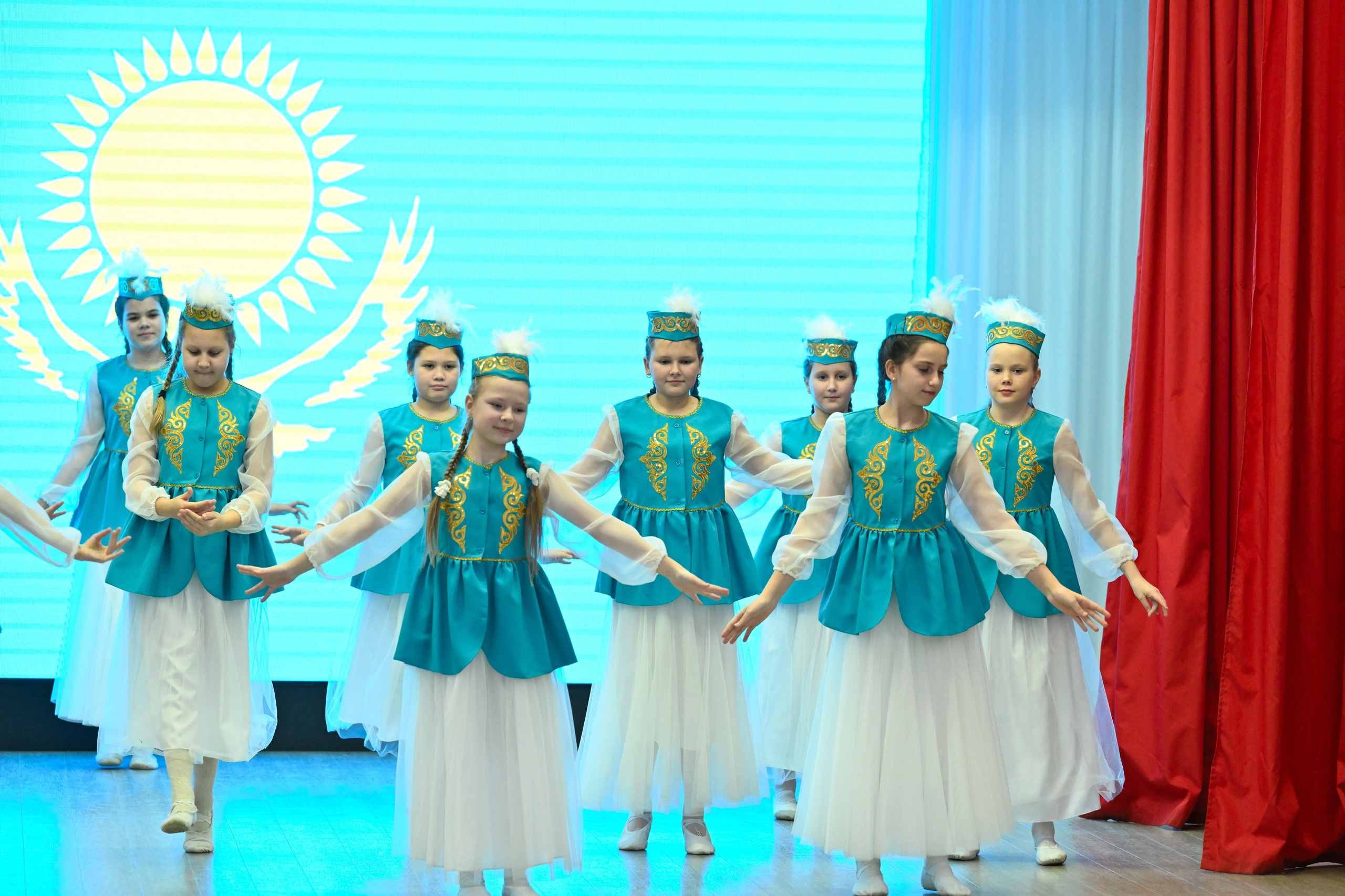 2025-11-21 День семьи 127. Снежинск фото Андрианов