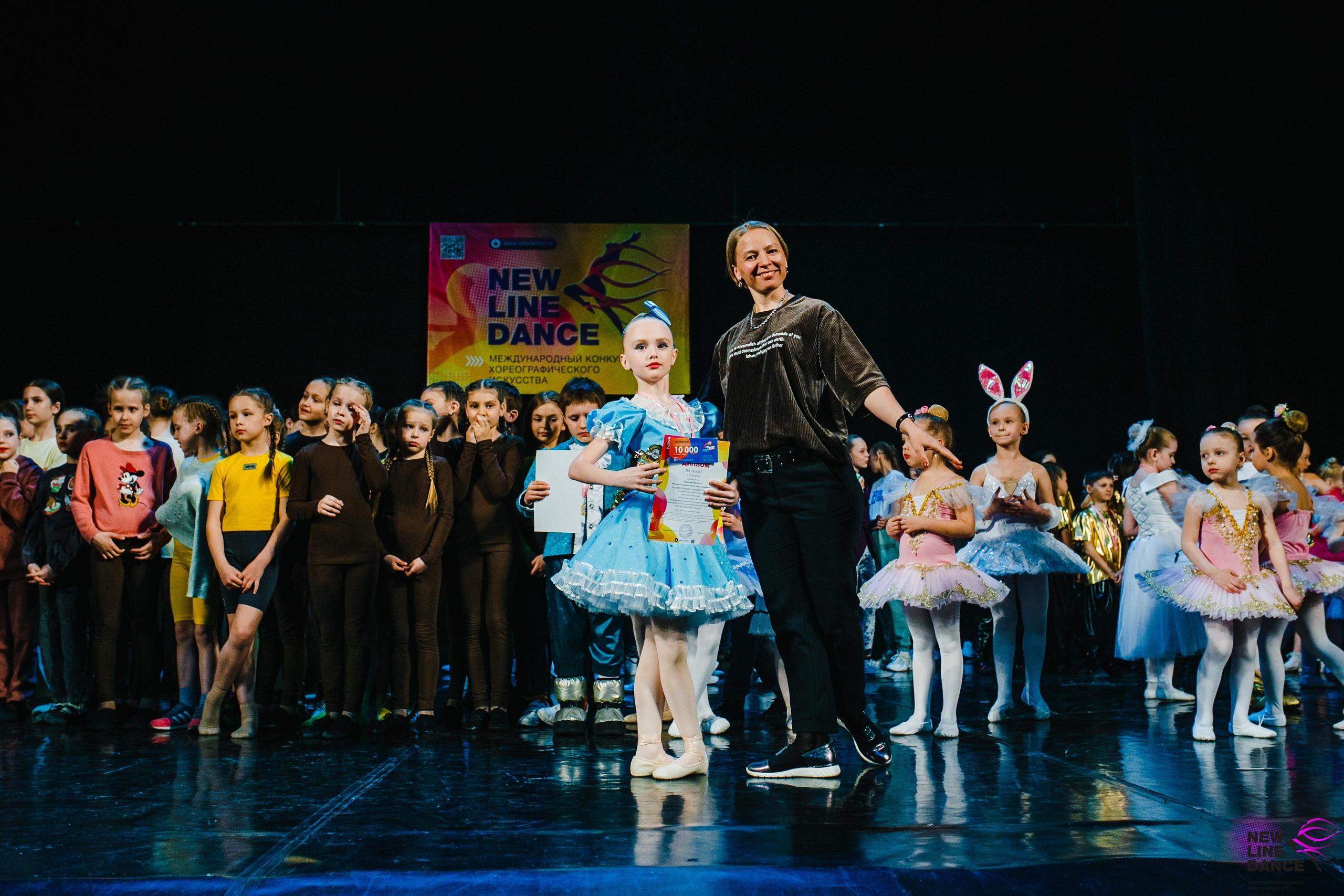 Концерты new line dance-magic universe-red. Фотограф в Новосибирске Ася Зверева