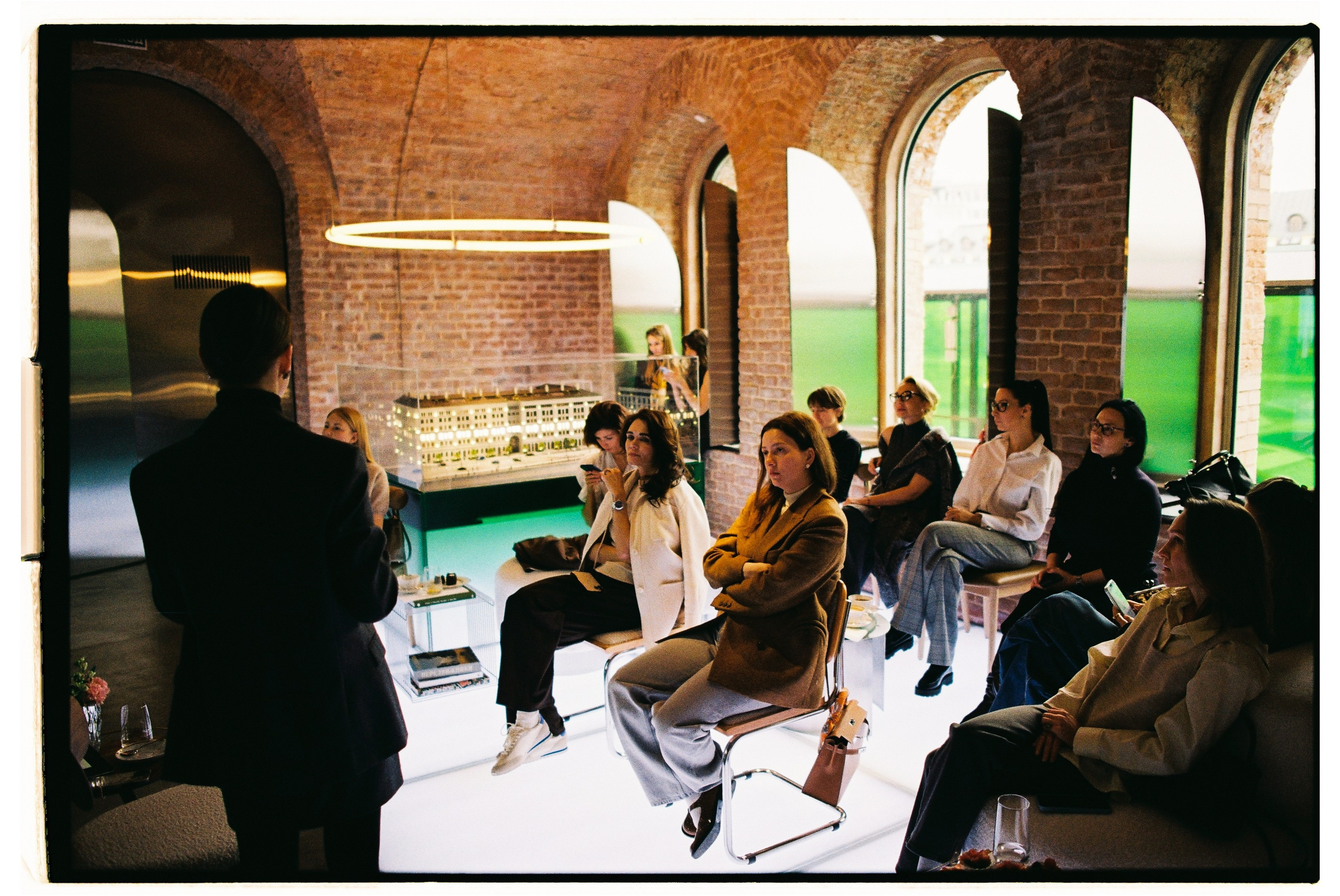 Лекция в DUO. Свадебный фотограф в Москве Евгений Рыжов