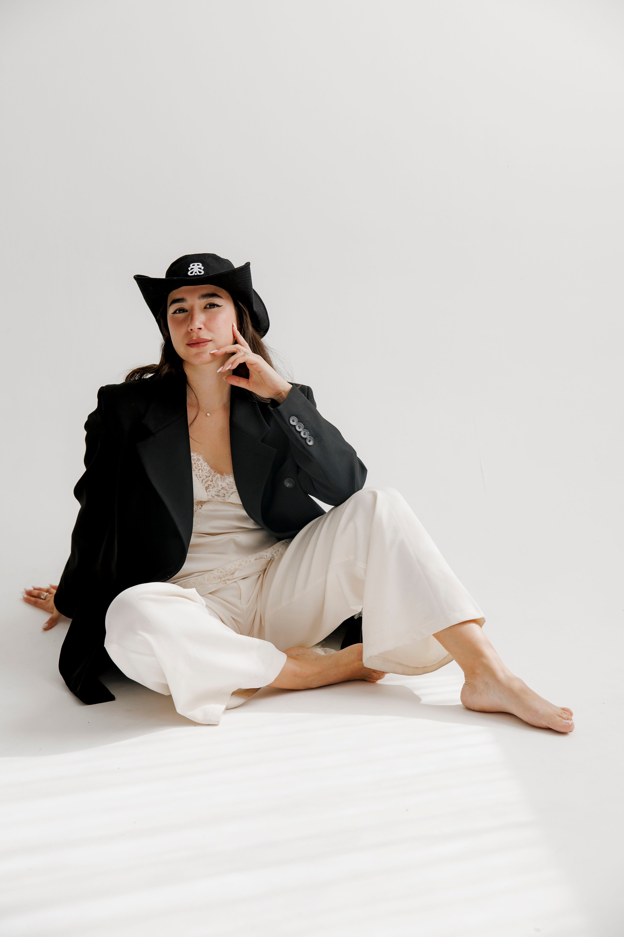 Family photoshoot inside the studio. Wedding and family photographer