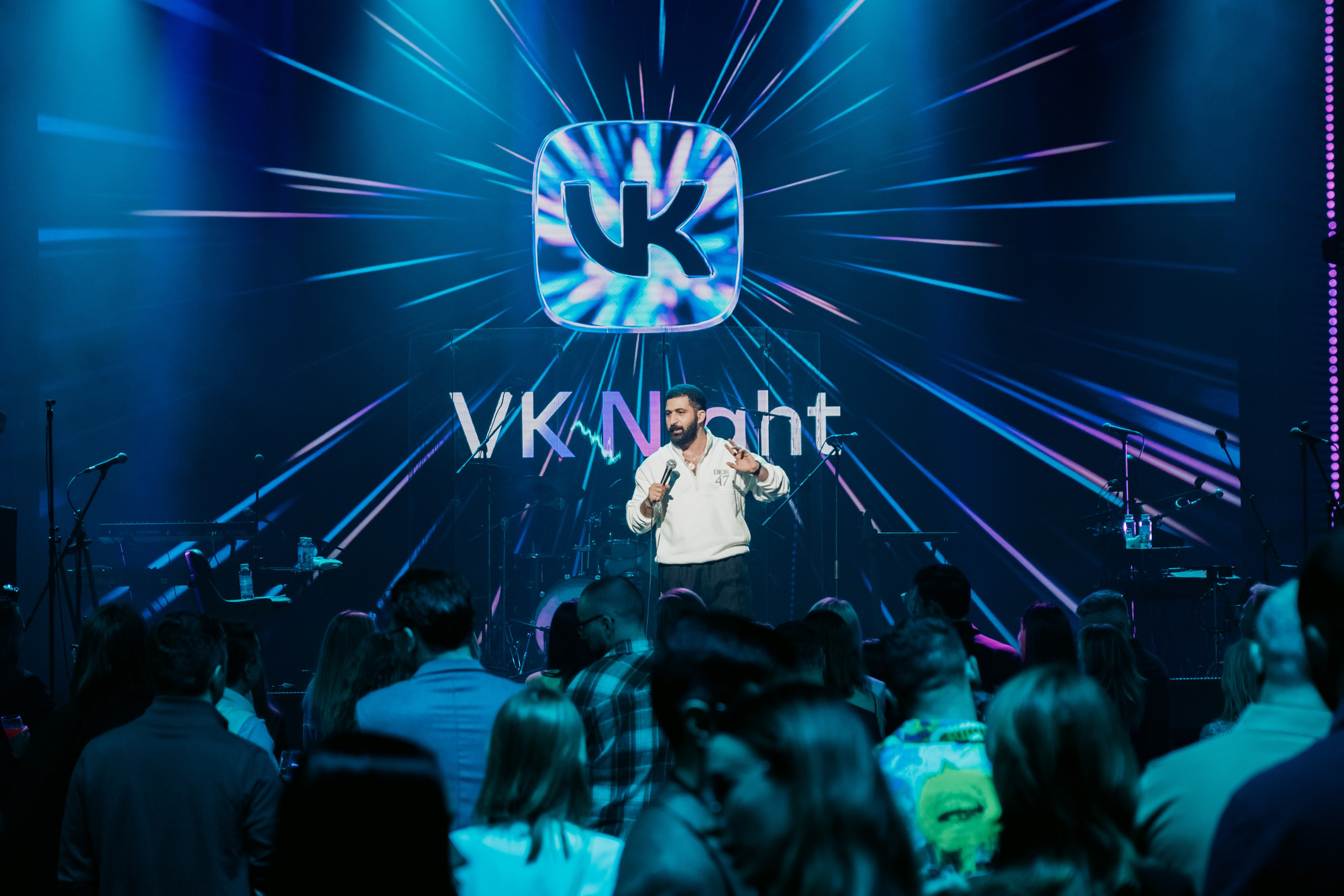 VK NIGHT SPb. Репортажный и портретный фотограф в Москве Илья Спиридонов