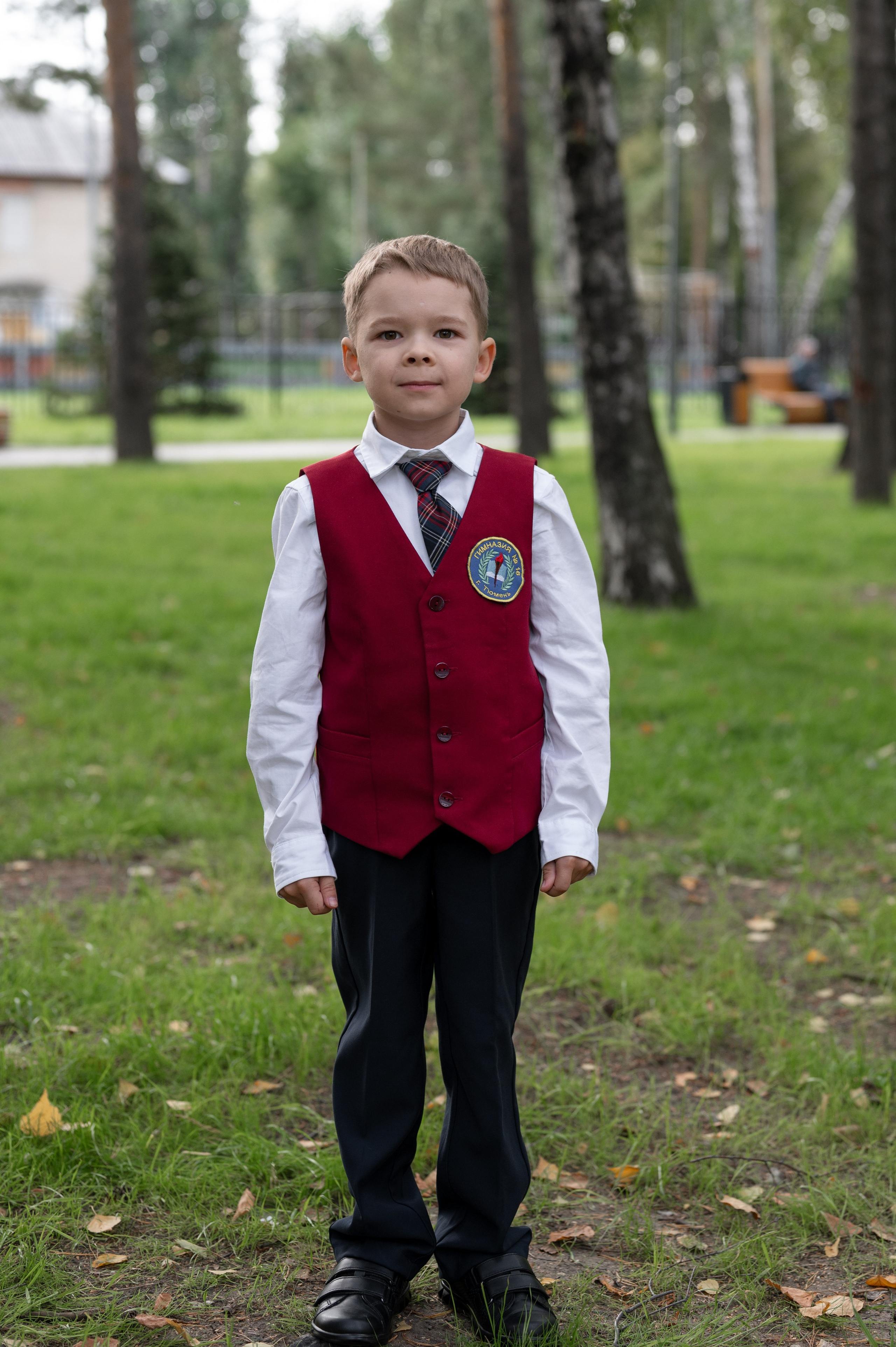 1 сентября 16 гимназия 2 класс (линейка + в классе+ на улице). Фотограф новорожденных, семейный детский в Тюмени Татьяна Морозова