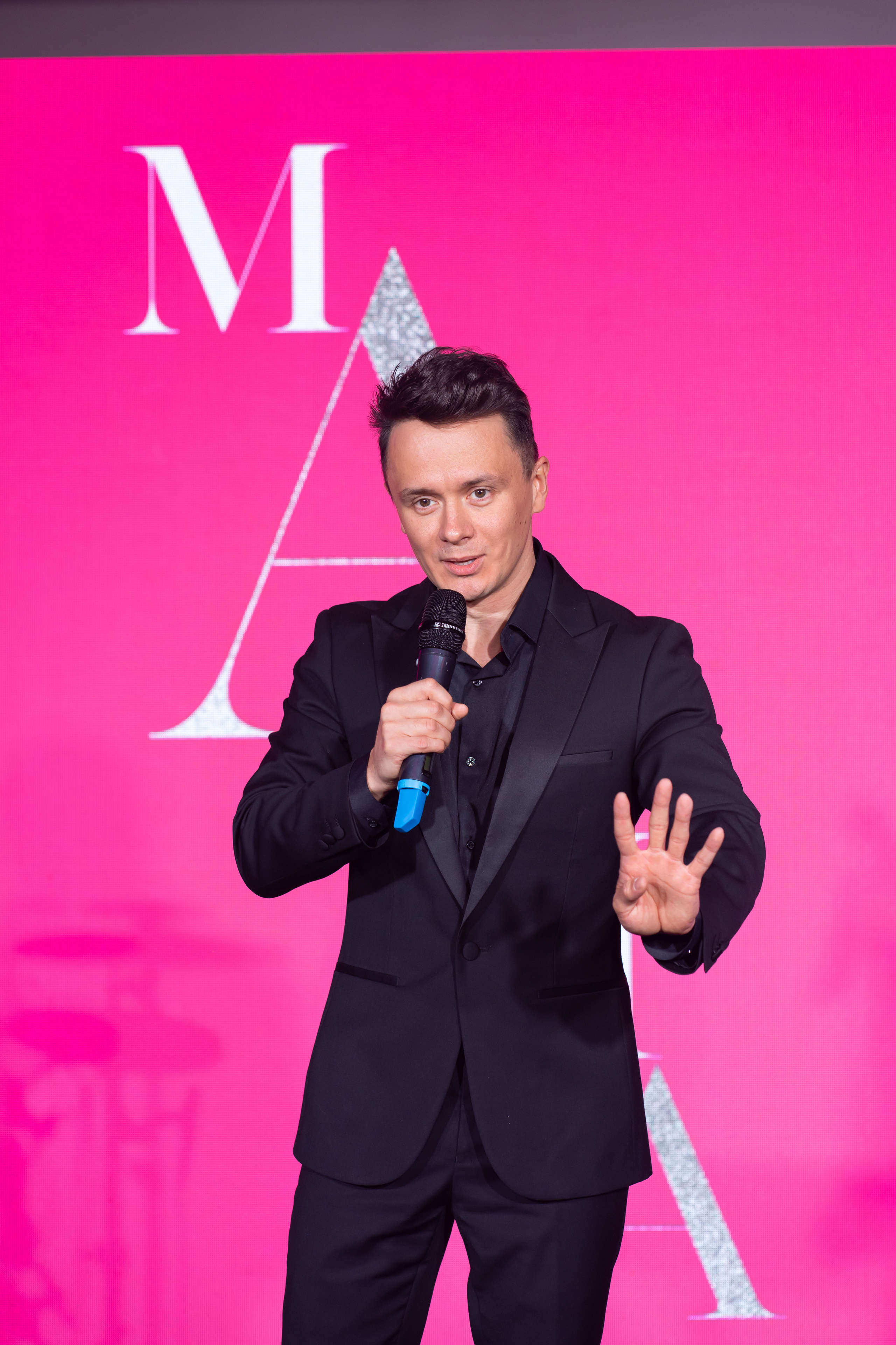 Звезды шоу бизнес селебрити. Свадебный фотограф в Новосибирске Maxfotonsk (Максим Сысолятин)