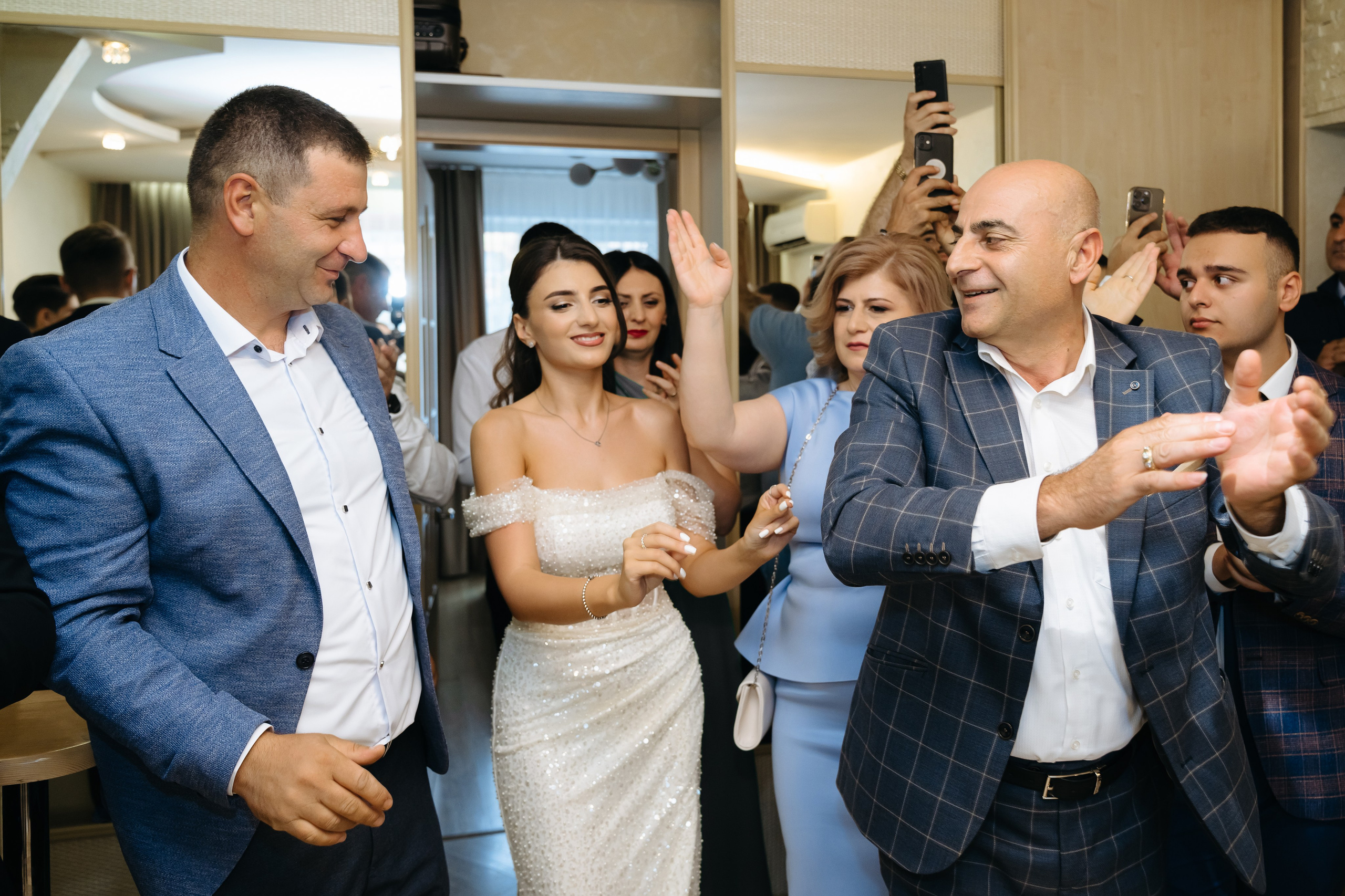 Карен и Сэда. Свадебный фотограф Красноярск Вязьминова Мария