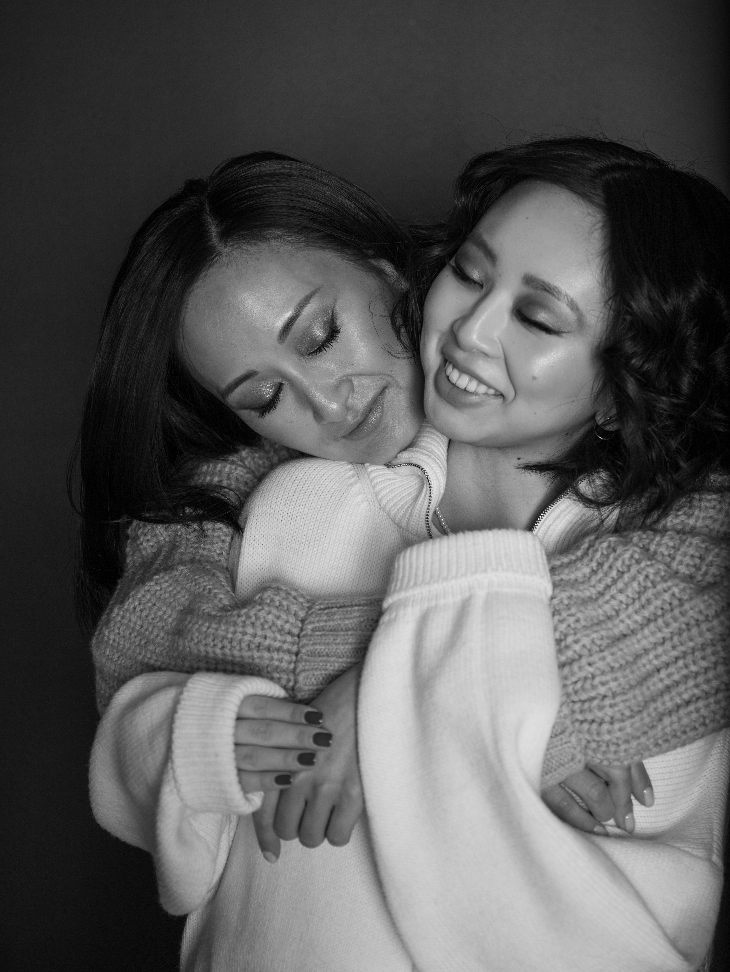 Мама и дочка, студийная съемка. Свадебный и семейный фотограф в Москве Мила Широких