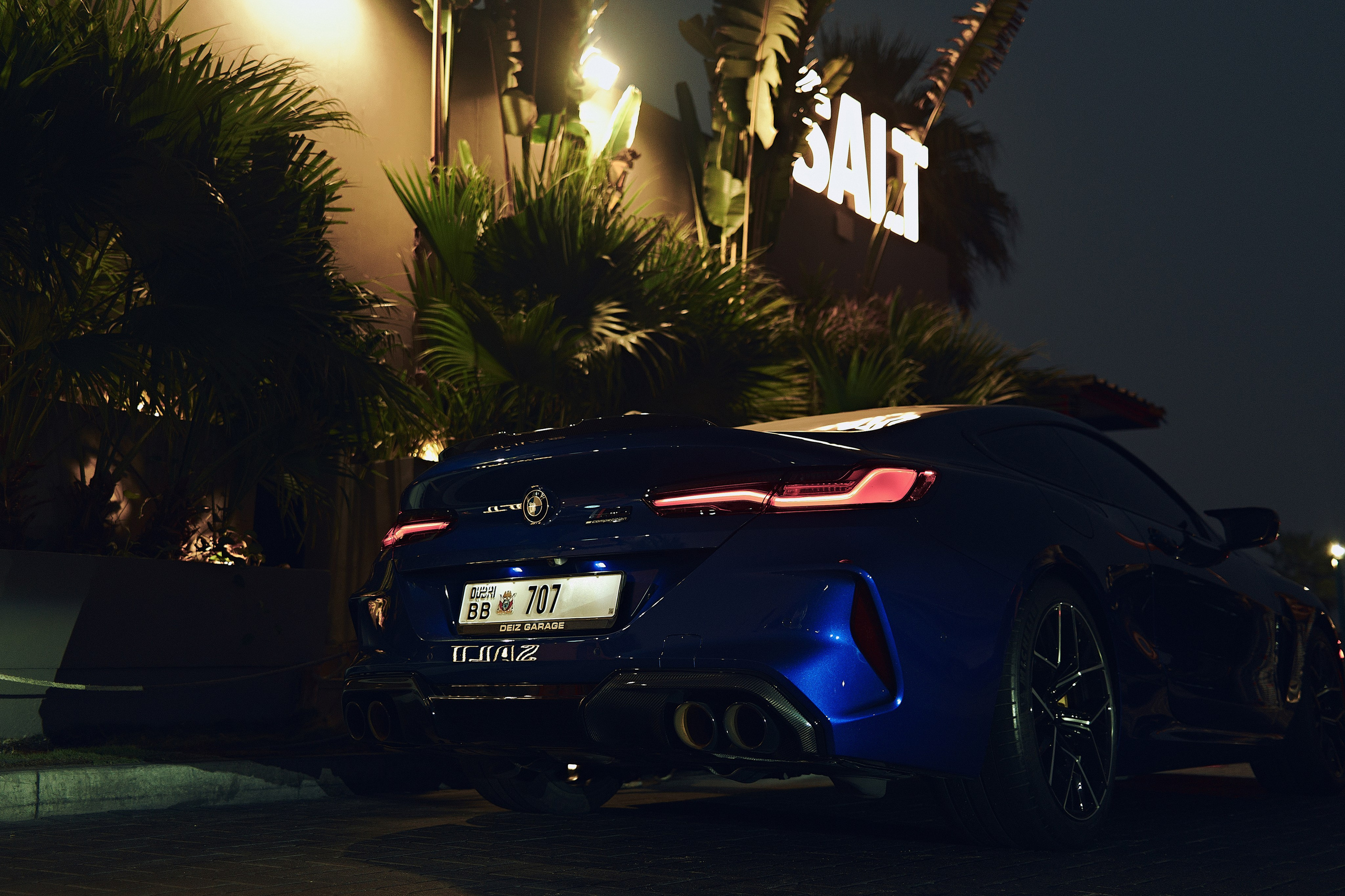 BMW M8. NOIZOMAX Художественный фотограф в Дубай