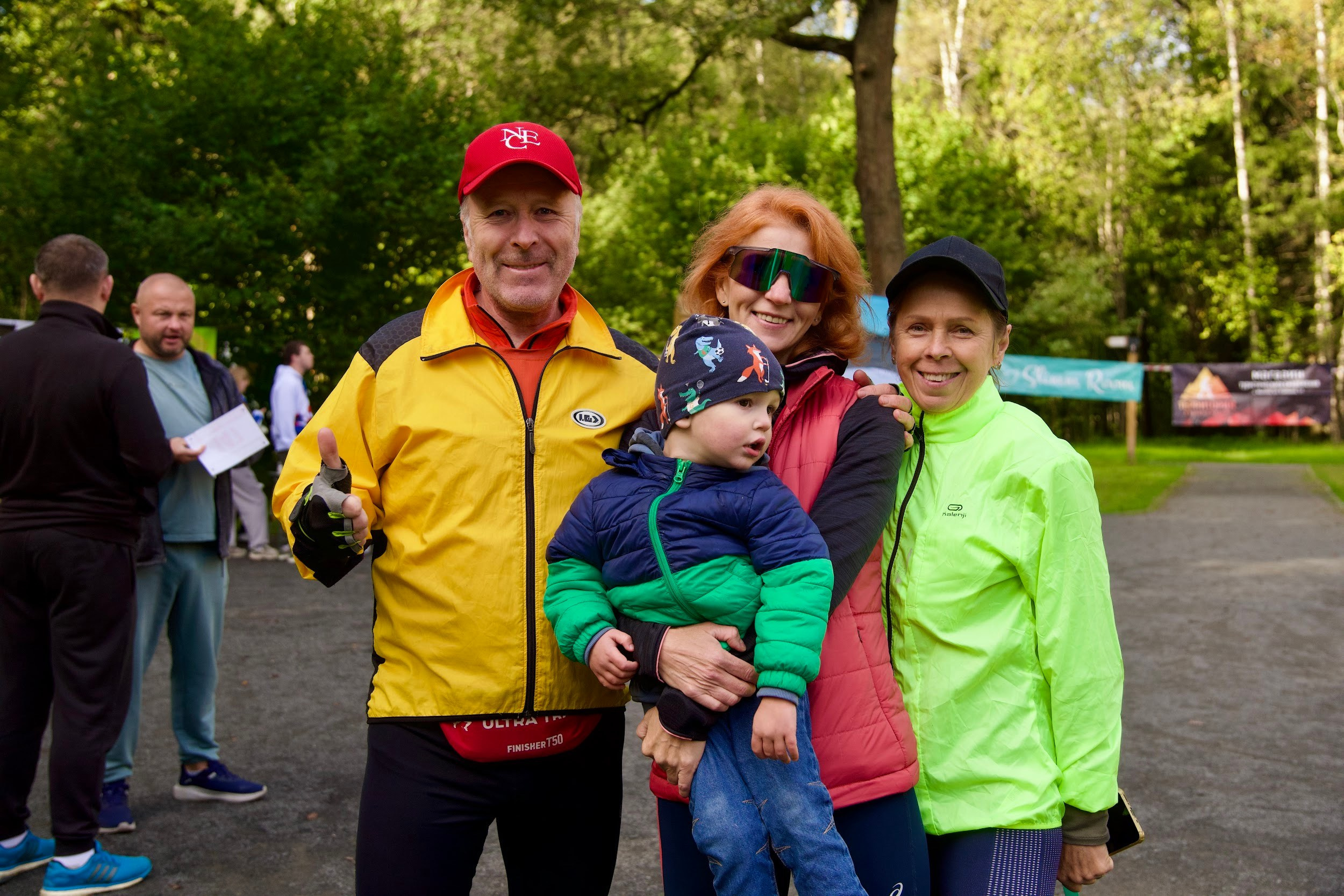 Забег в парке «Дубки». Кафе «БЕЛКА НАШЕПТАЛА». Ну оооочень концептуальное кафе