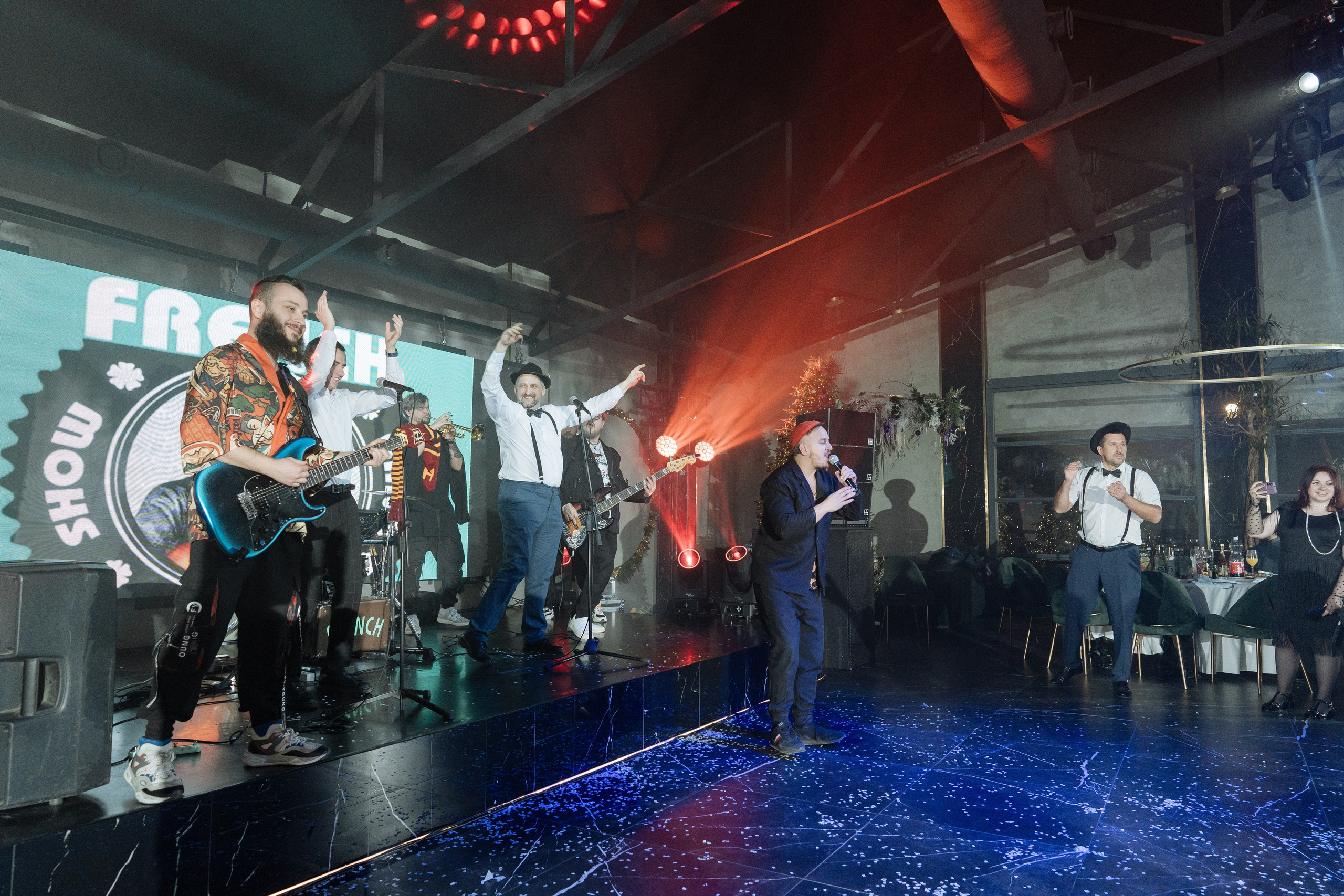 Альбион Тур