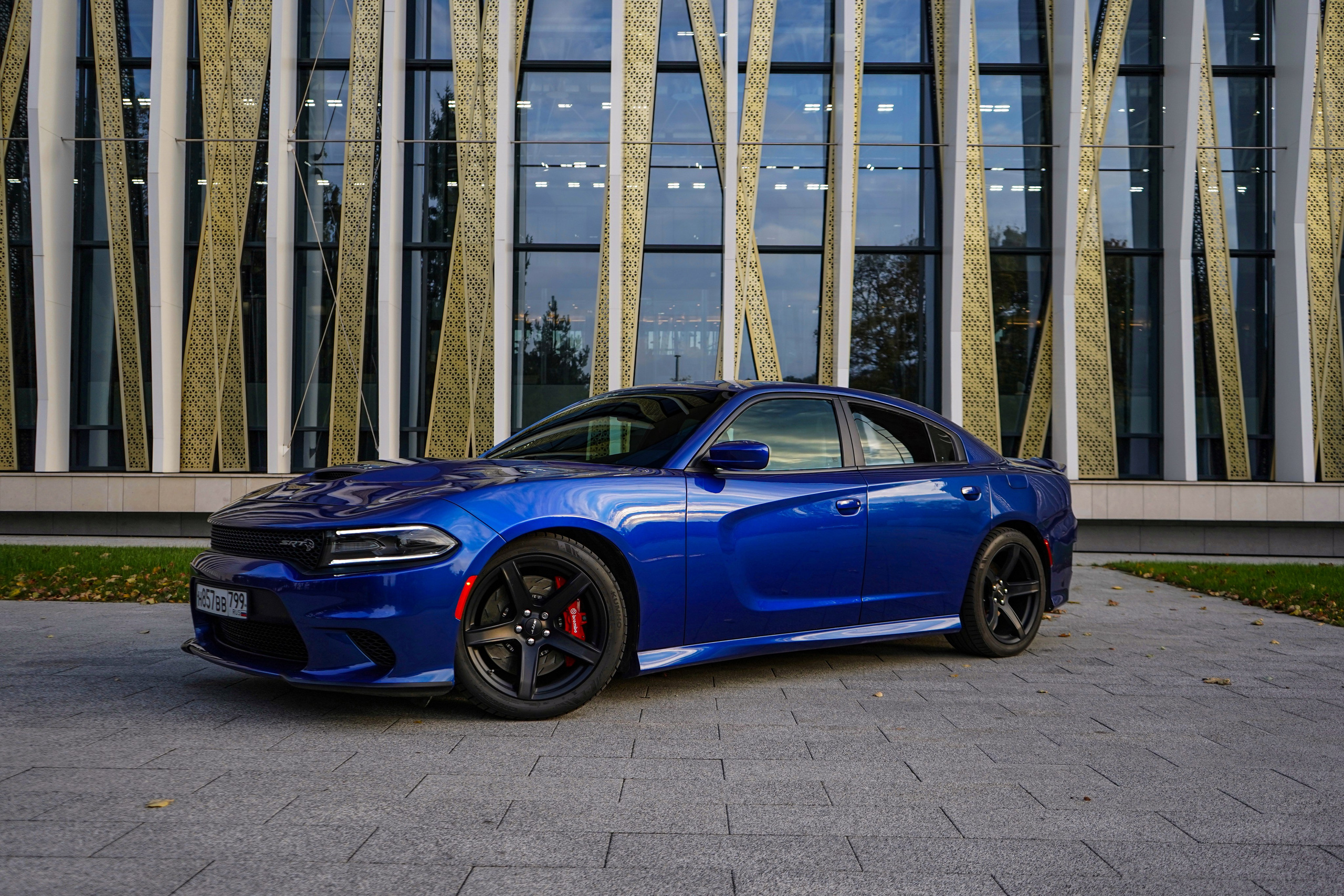 Dodge Charger Hellcat. Автомобильный фотограф Шакая Кирилл
