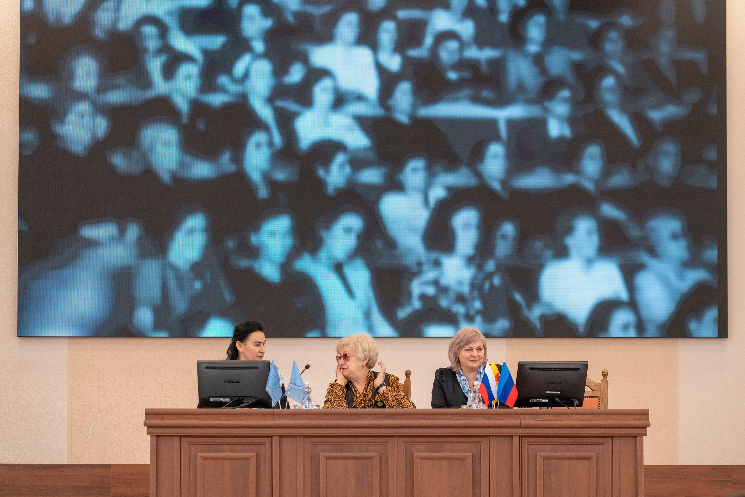 Гризодубовские чтения 18 марта Луганск. Фотограф в РФ и ЛНР Юлия Федосеева