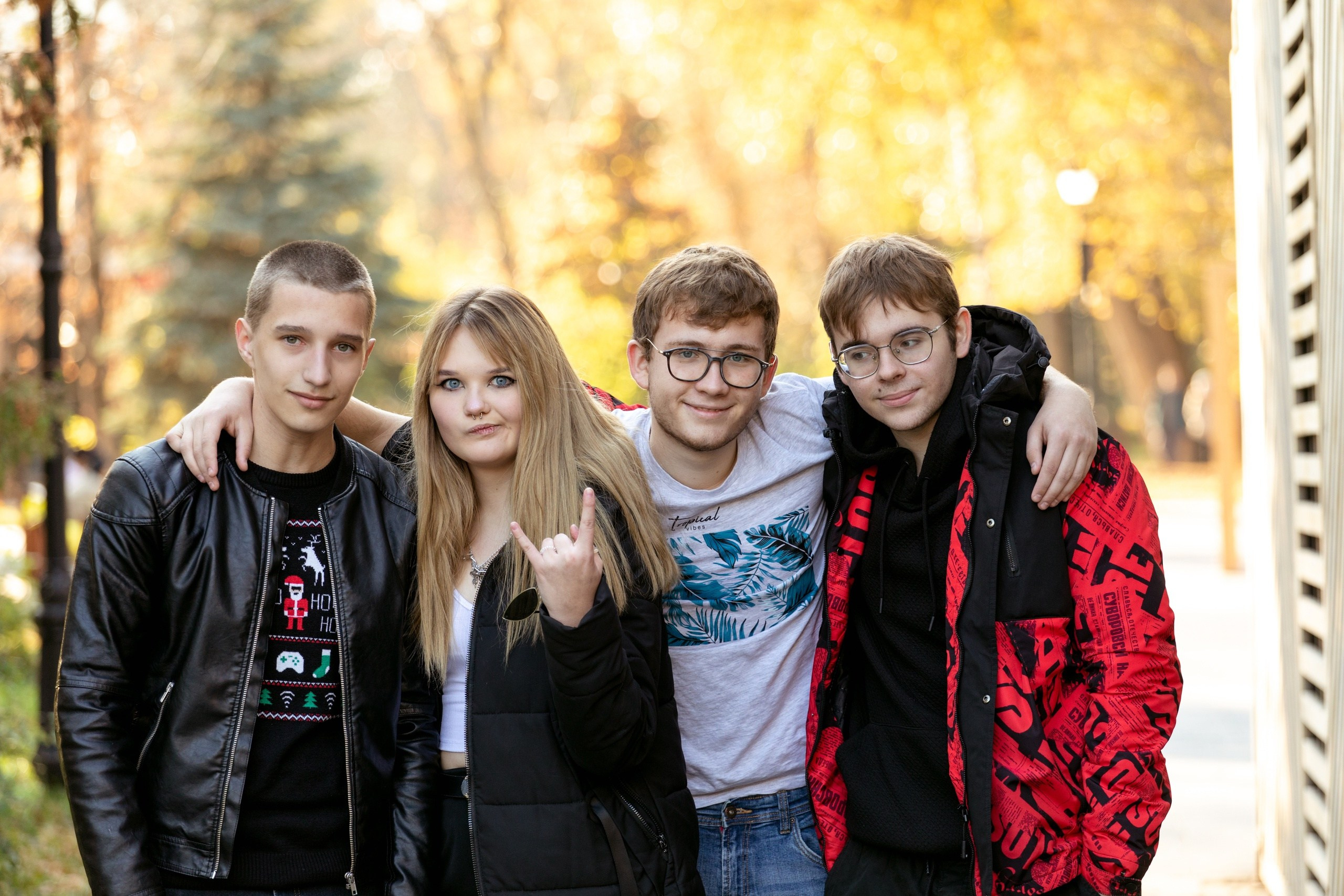 Фотосъемка на улице, в парке для школьников 9-х и 11-х классов. Выпускные альбомы Евгении Виноградовой г. Липецк