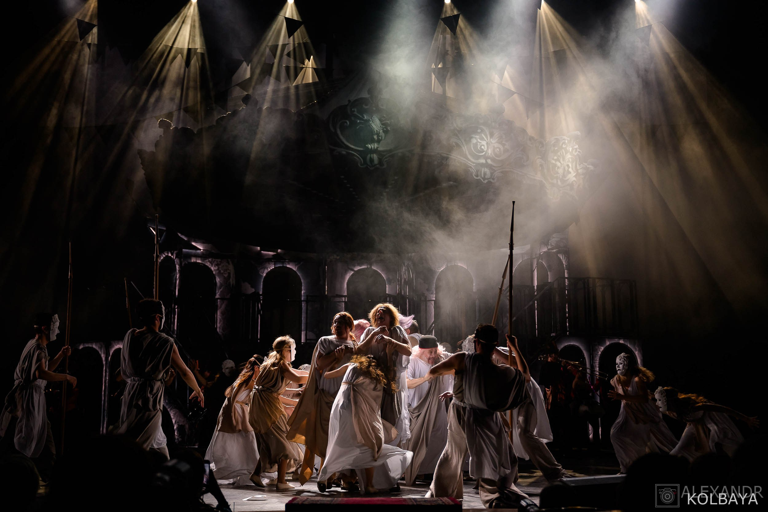 Фоторепортаж со спектакля Ревизор. Концертный и театральный репортажный фотограф в Москве Александр Колбая