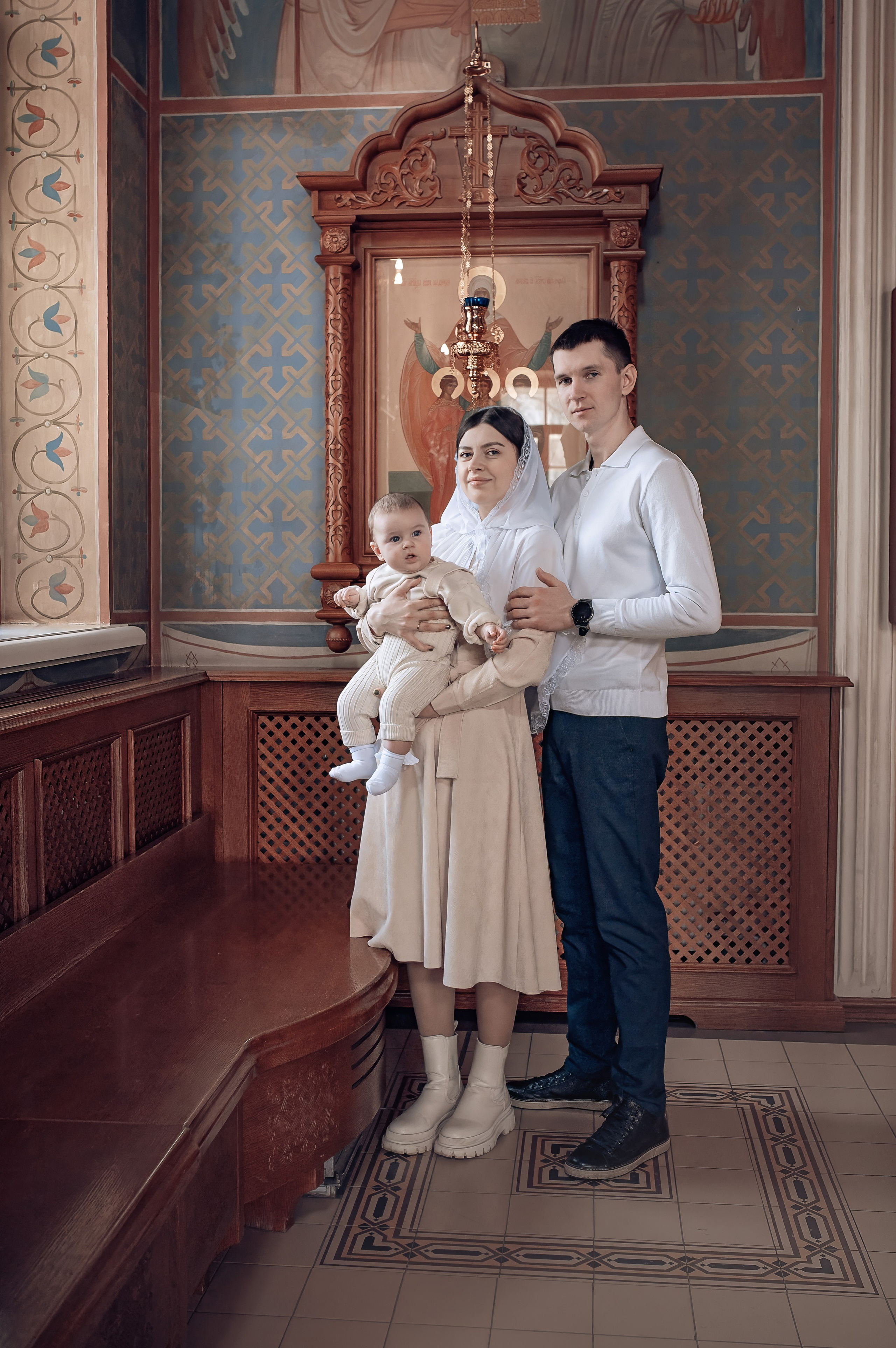 Крещение Ярослава в Храме Иоанна Предтечи. Фотографы крещения/венчания  Красноярск Татьяна и Вячеслав Переваловы