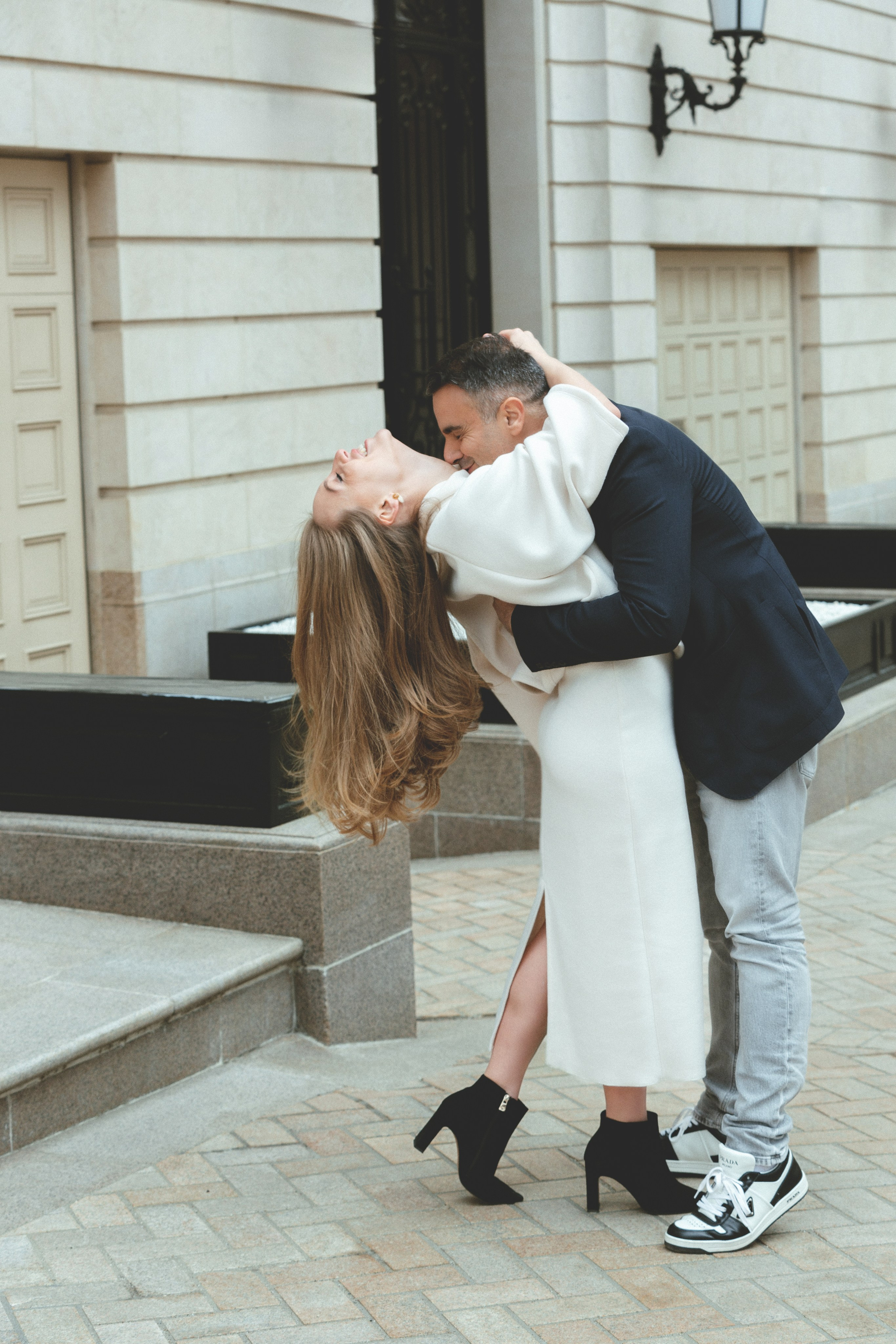 современная фотосессия влюблённых