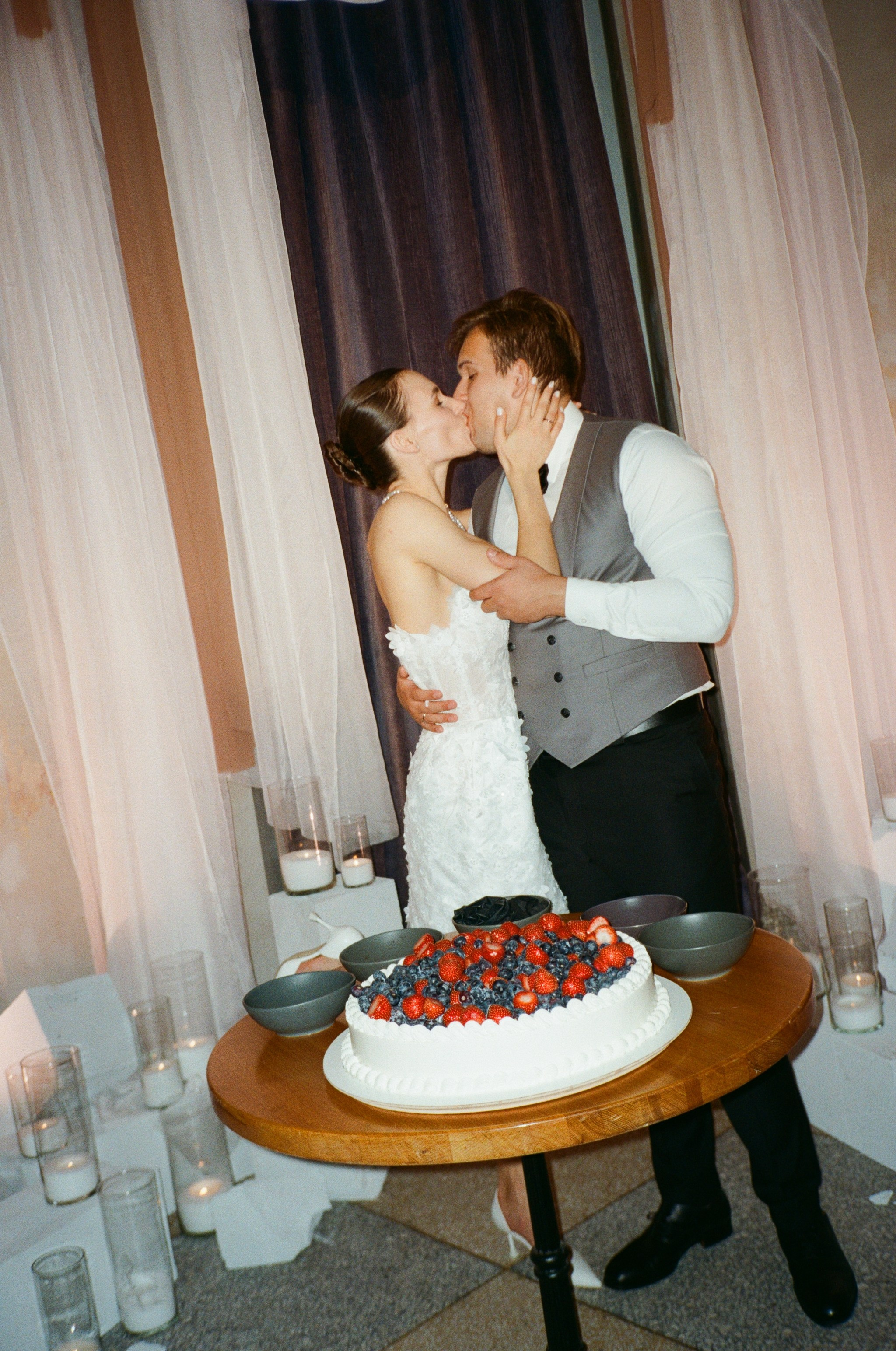 Юля & Гриша | цифра + пленка. Свадебный фотограф СПб Мадина Сафарян