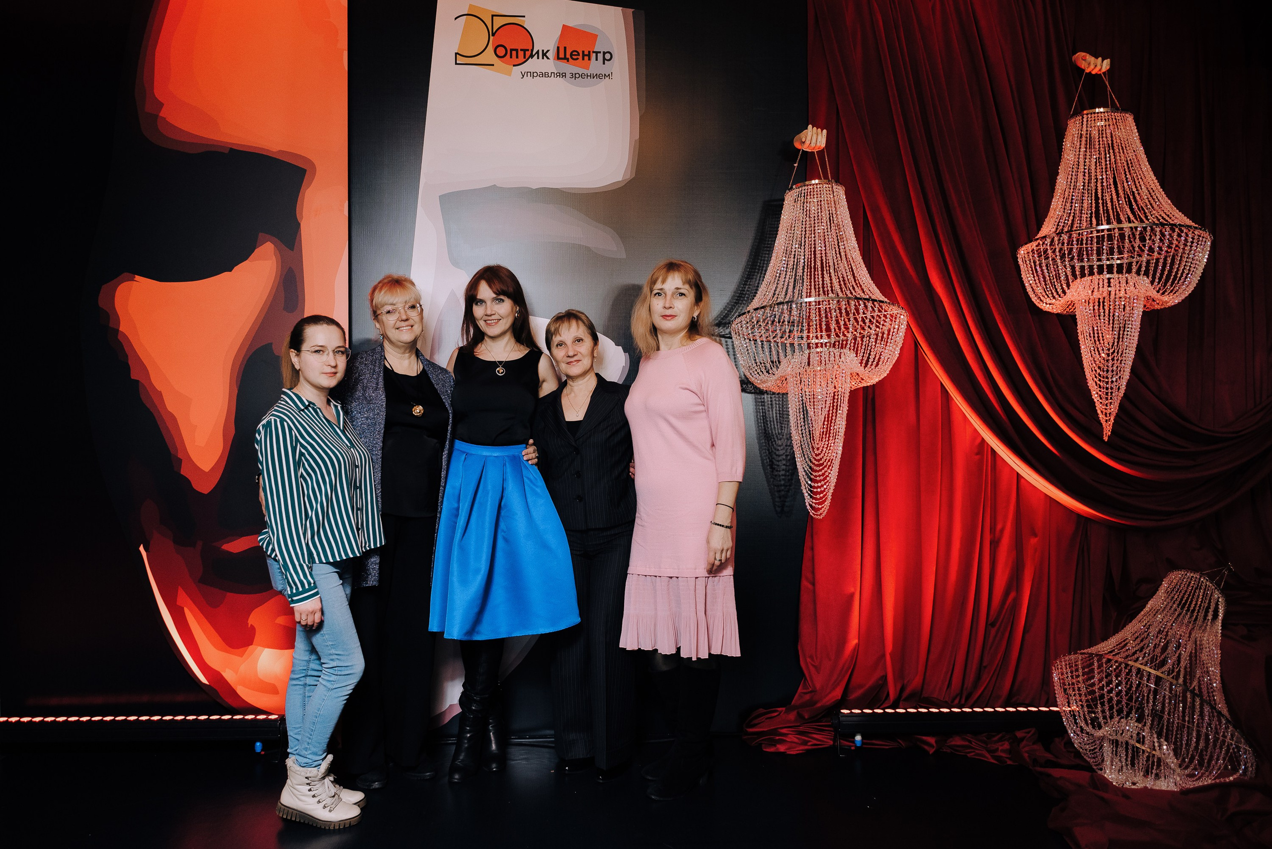 СПЕКТАКЛЬ «ВОЛШЕБНЫЕ ОЧКИ» ОПТИК-ЦЕНТР. Репортажный фотограф Зуев Роман г. Челябинск