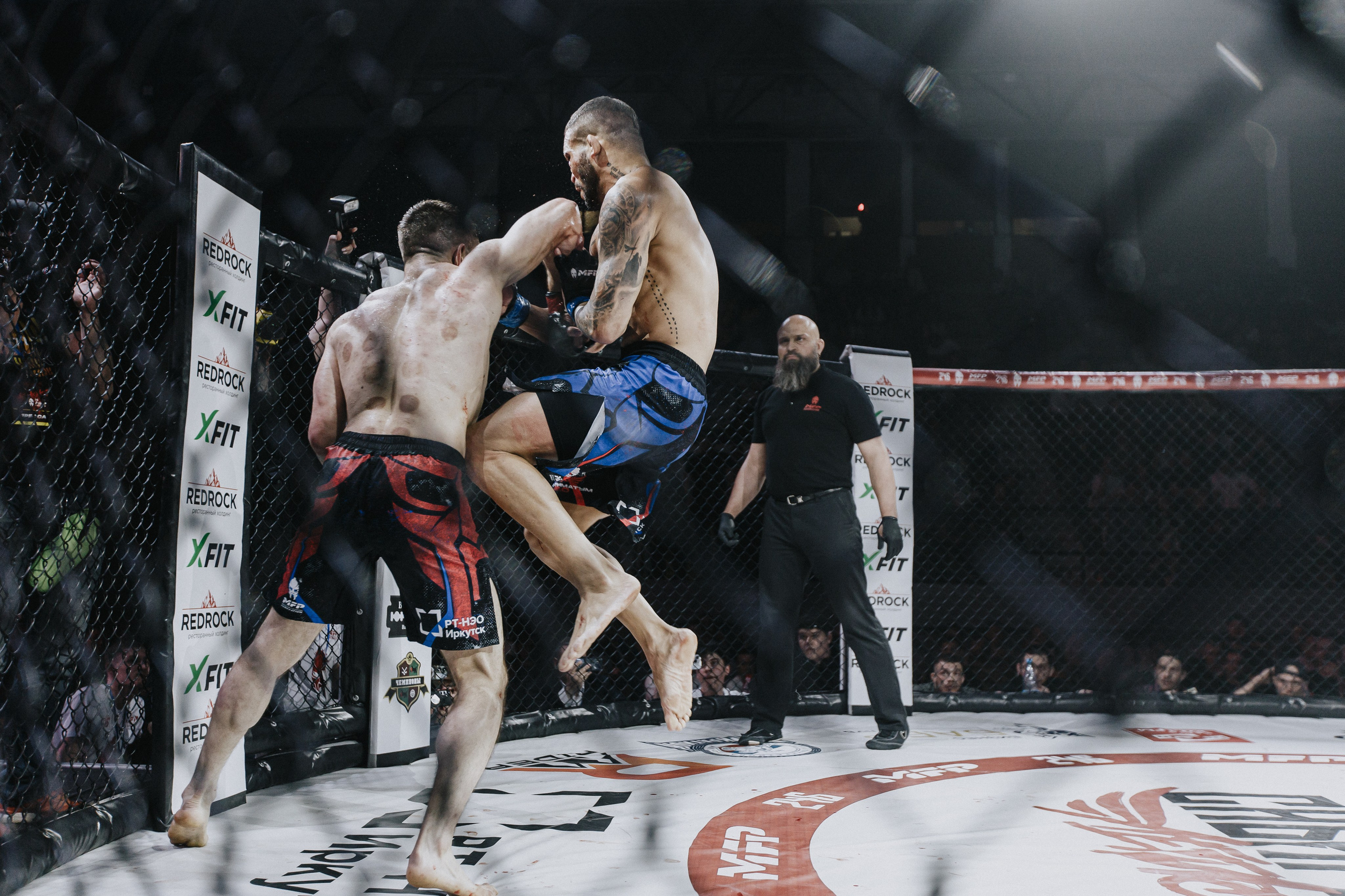 MFP246 МАКСИМ БУТОРИН VS МАРСИО БРЕНО. Фотограф Иркутск Антипин Сергей