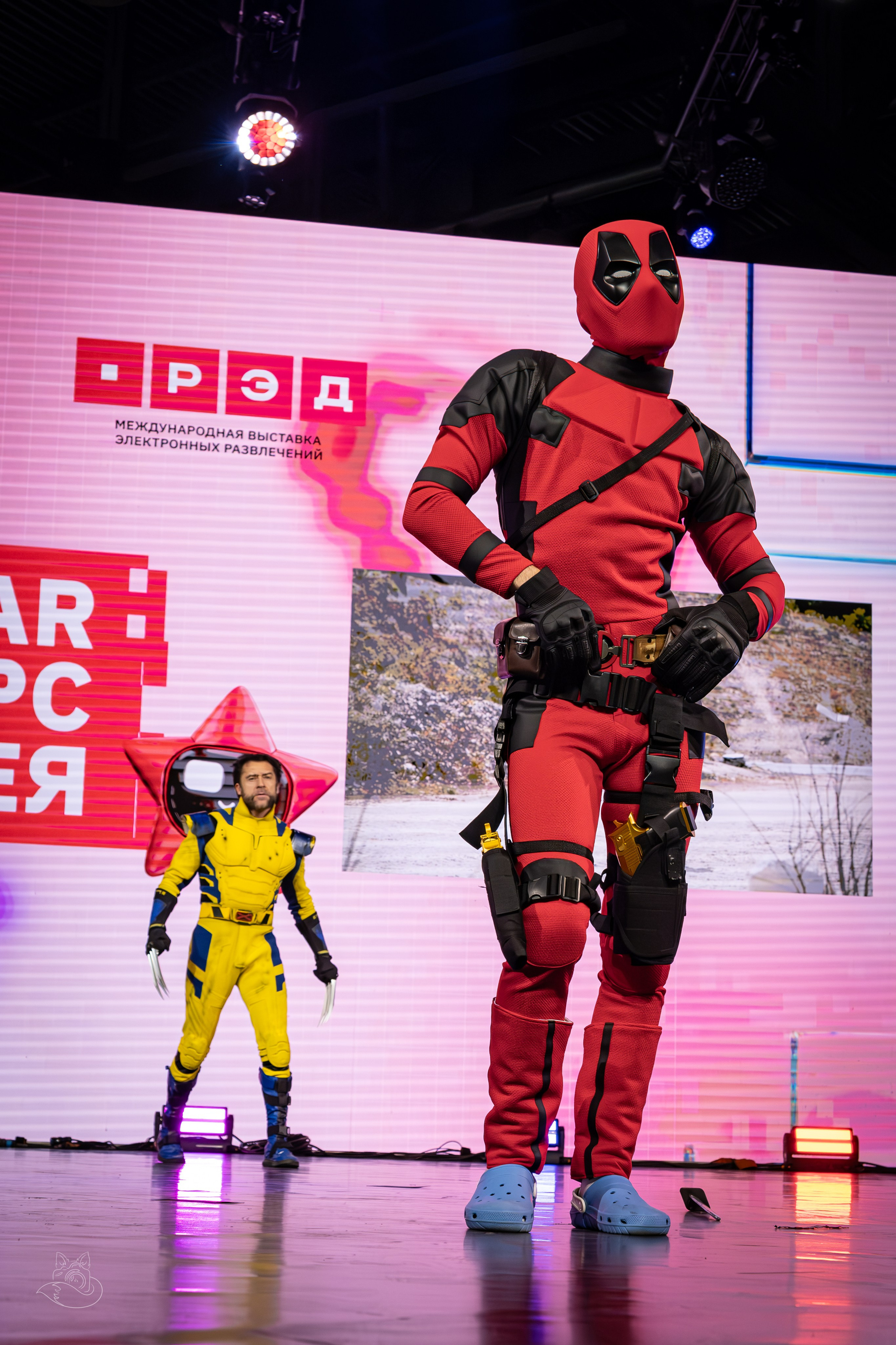 Сцена РЭД ЭКСПО 2024. Косплей фотограф