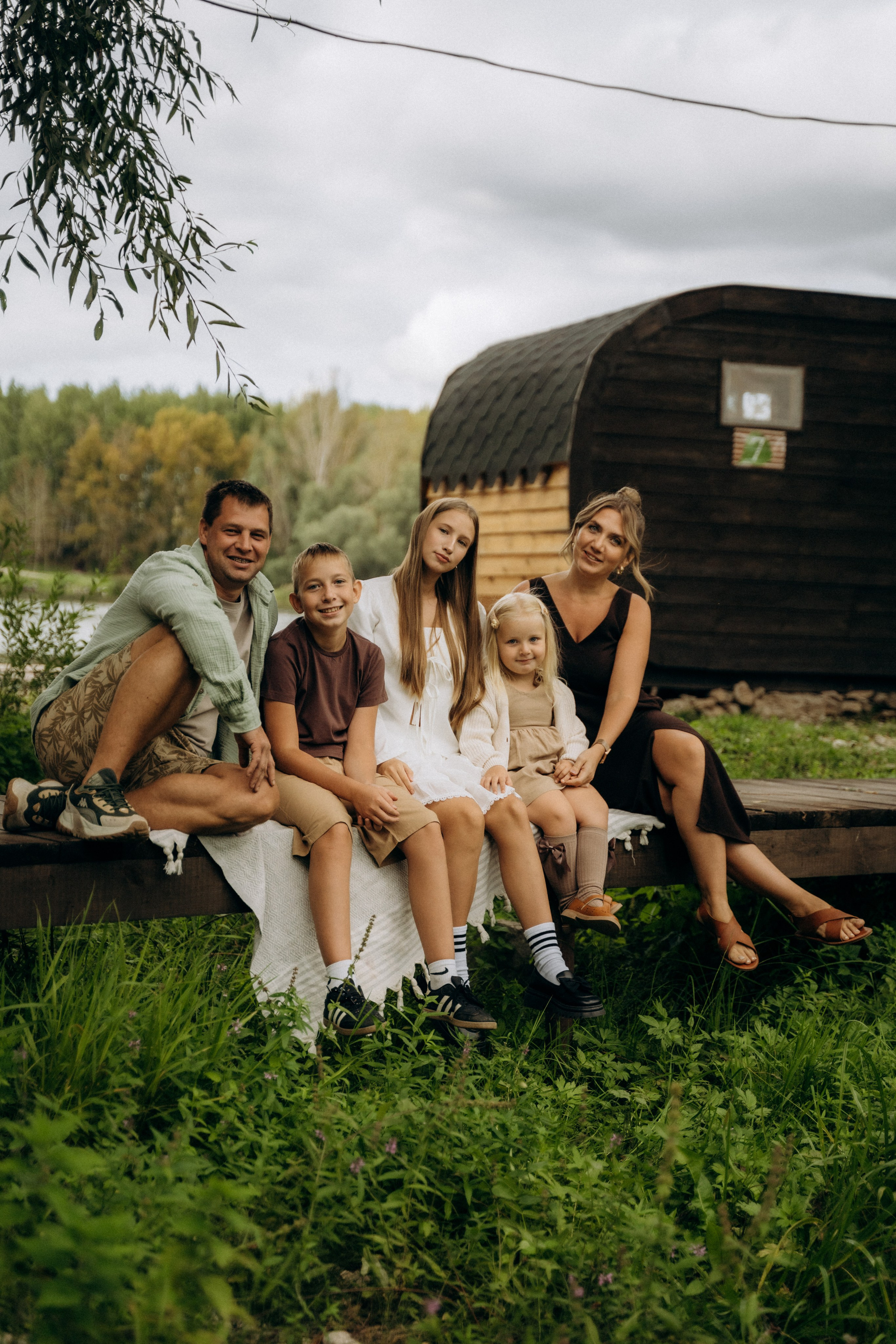 Семья в Березовой роще. Фотограф в городе Бирск Самойлова Екатерина
