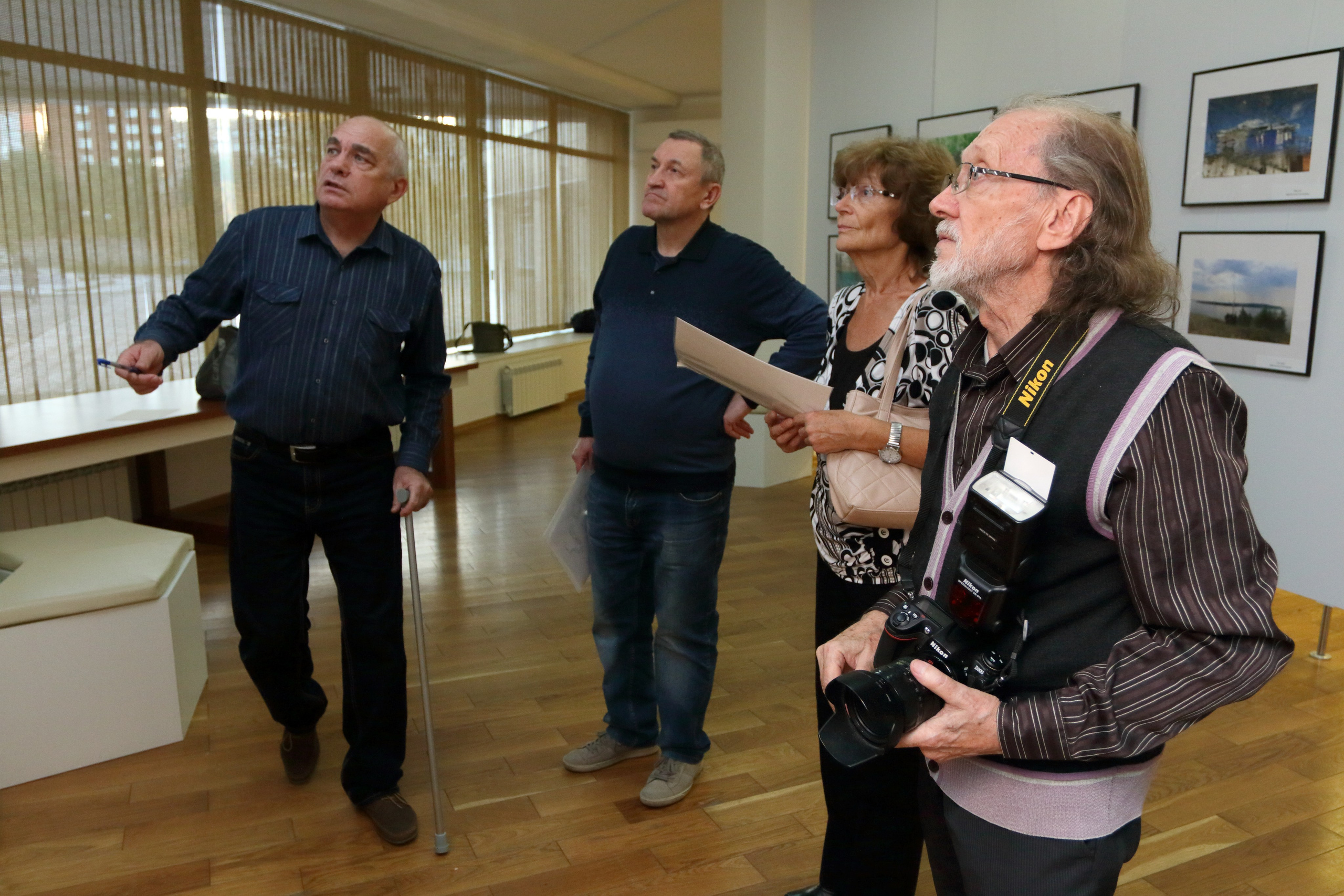 14.10.2018 Выставка «Собрание кадров». Развеска. Фотообъединение Самарского областного отделения Союза журналистов России