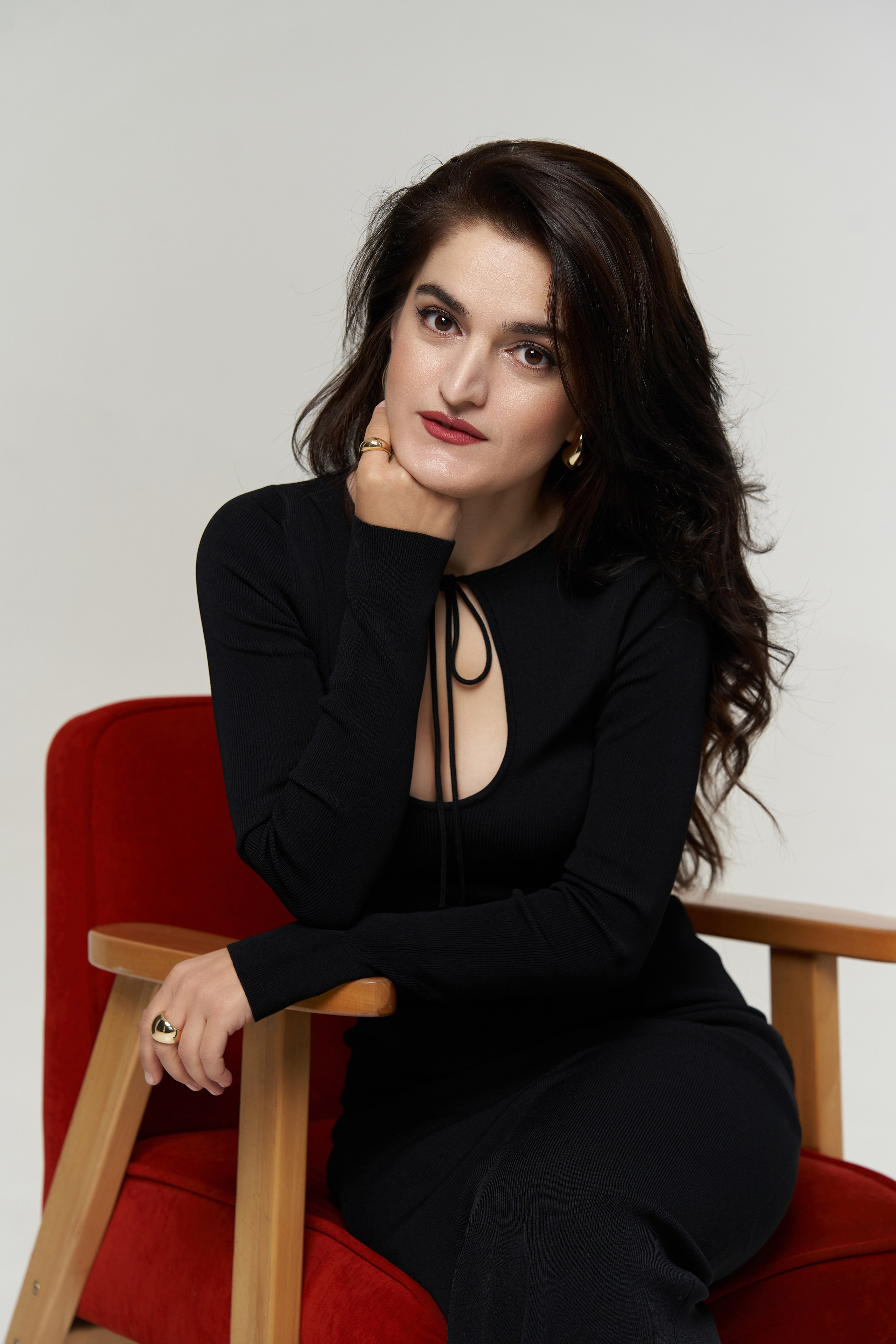 Syuzanna. Фотограф для брендов и маркетплейсов Екатеринбург Екатерина Дроздова