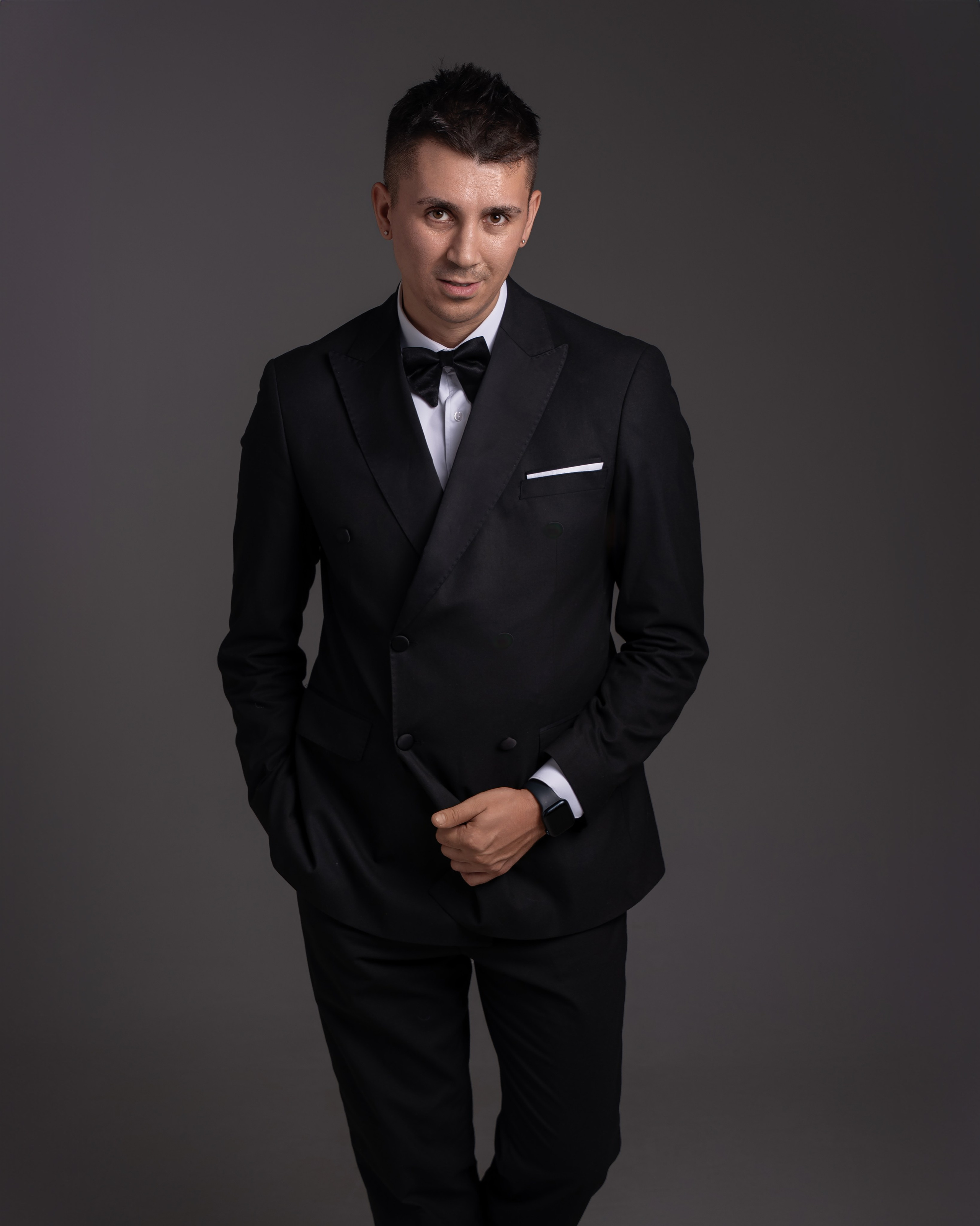 ИЛЬЯС. ВЕДУЩИЙ. Портретный фотограф в Павлодаре Руслан Насыров