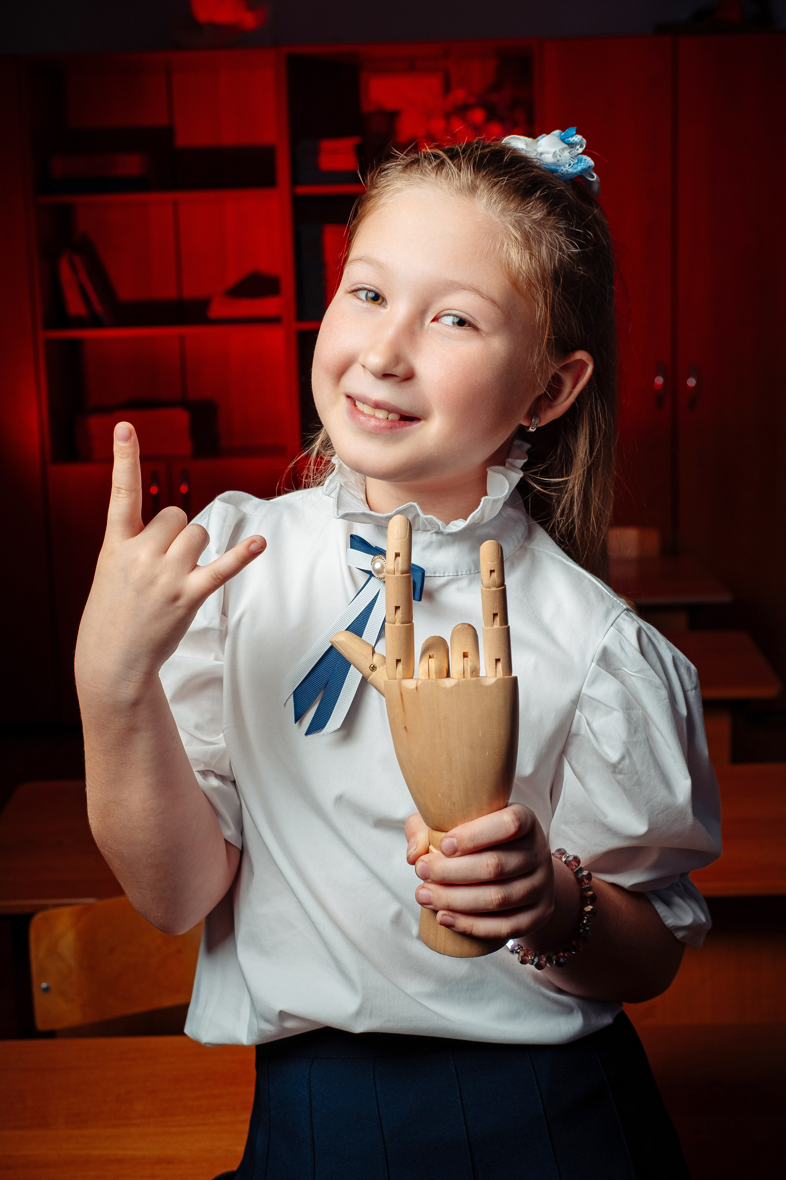 Заказать выпускной альбом или школьную фотосессию в Улан-удэ и Кабанском районе: цена, образцы, отзывы. БумальБум Выпускные альбомы