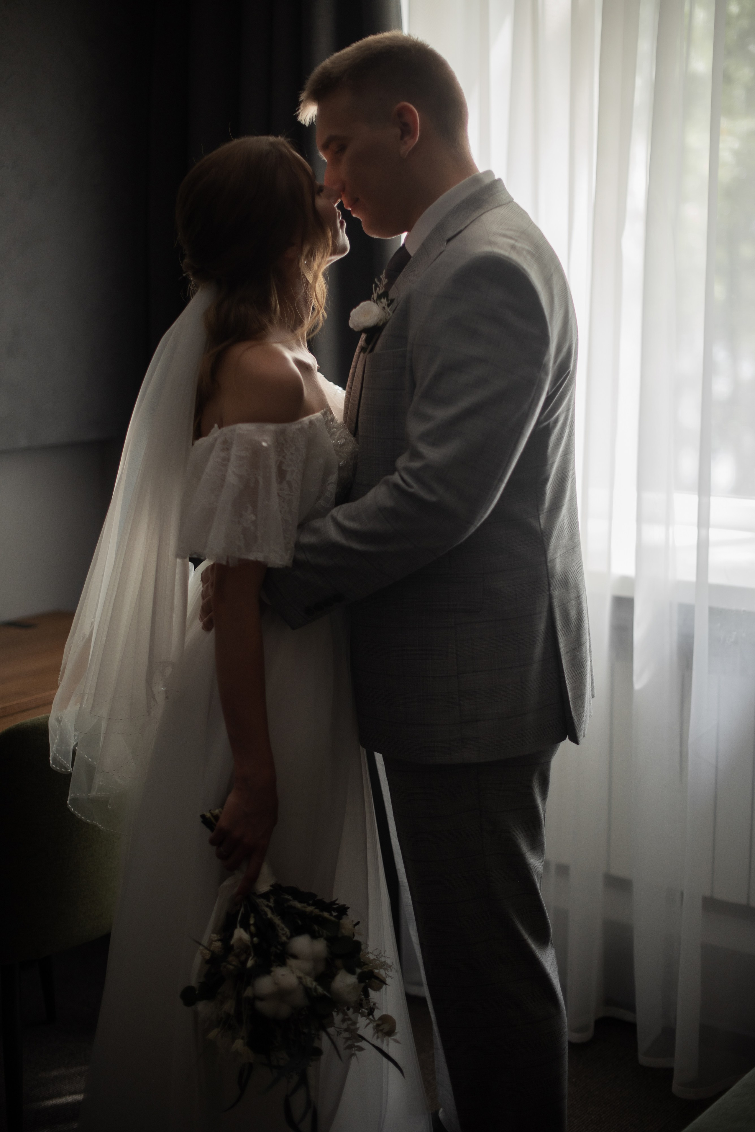 Свадебный альбом 12.08.23 – лучшие кадры с торжества. Свадебный фотограф в Миассе Татьяна Ружникова