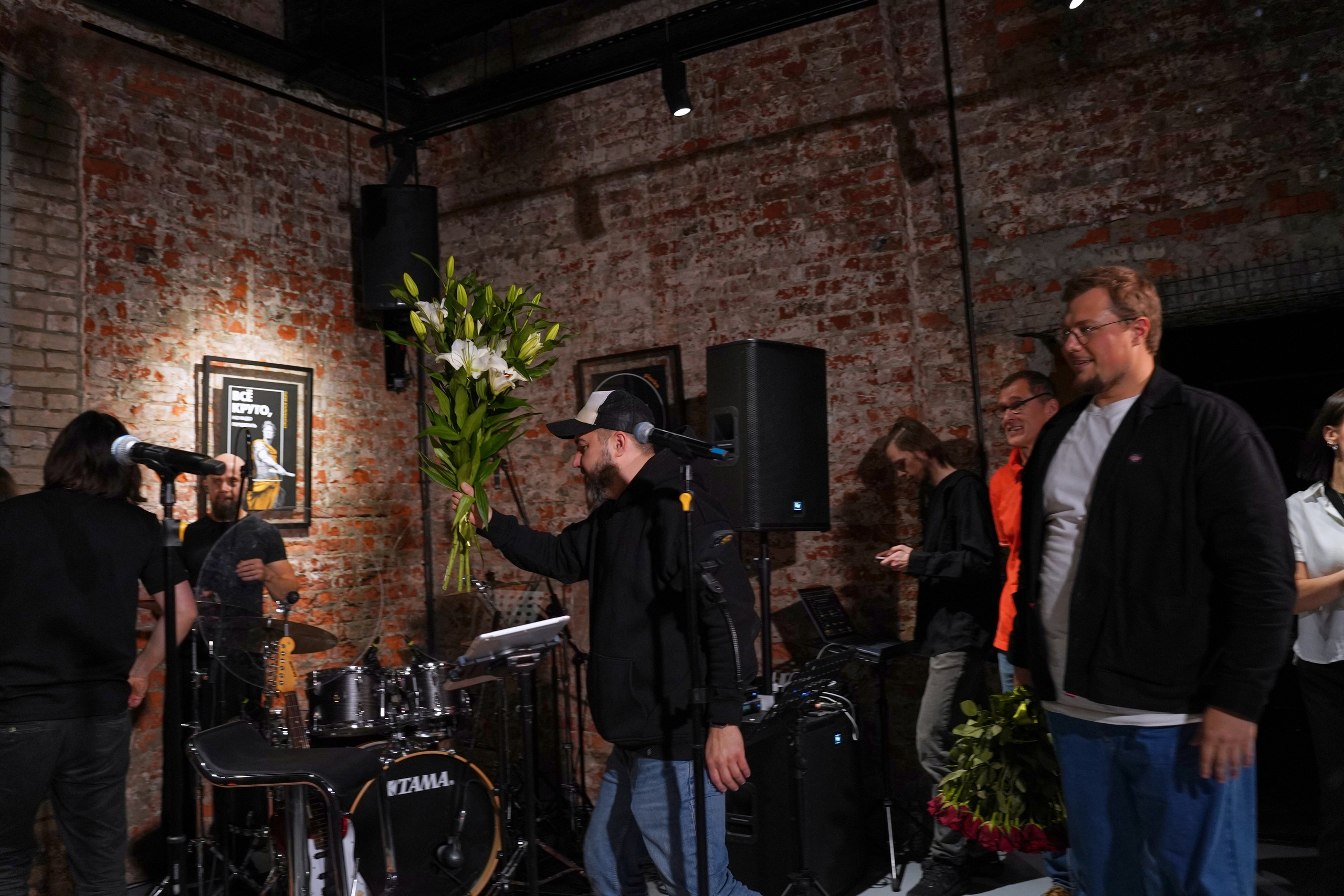 Концерт кавер группы. Фотограф