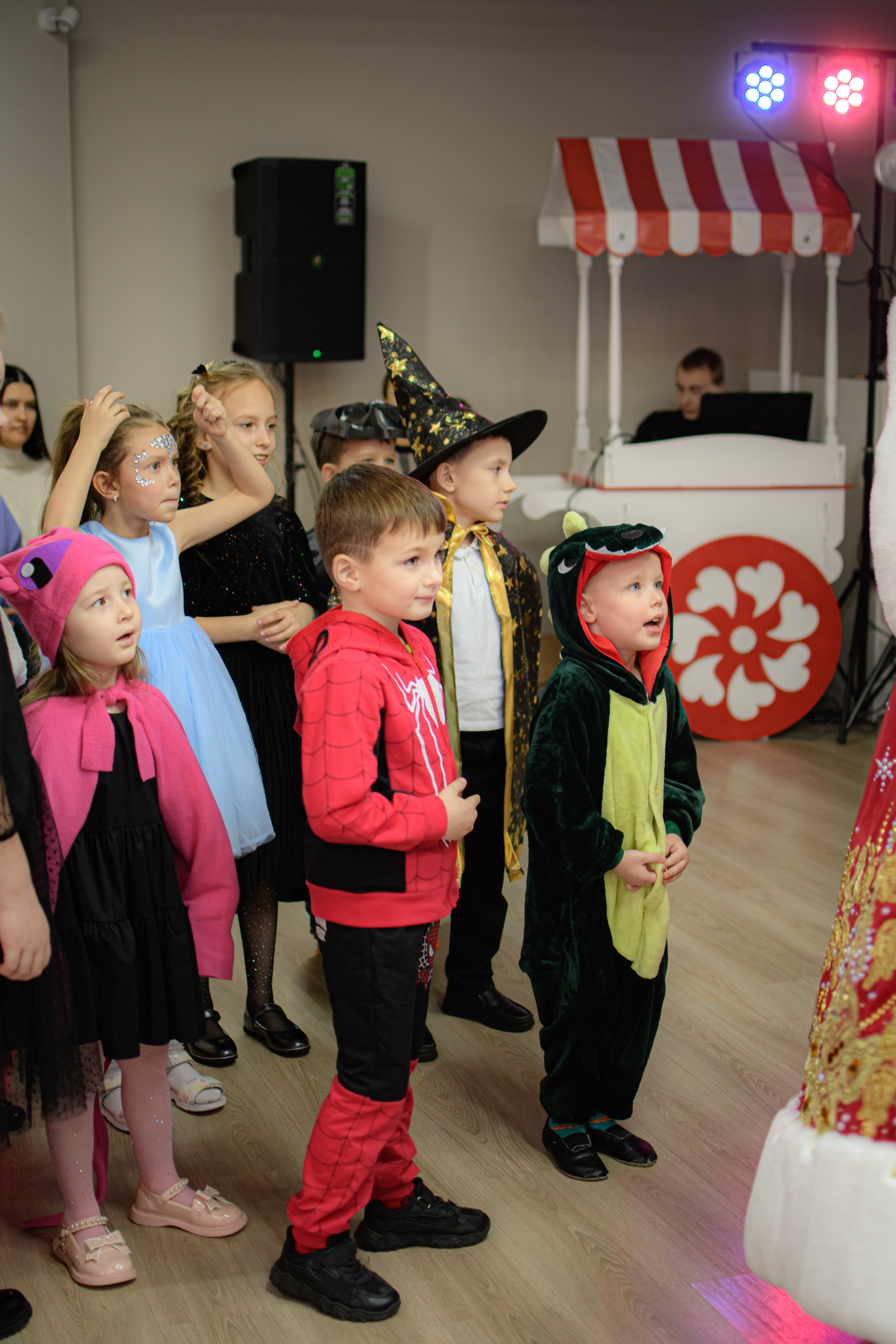 HAPPY NEW YEAR. Photokarish