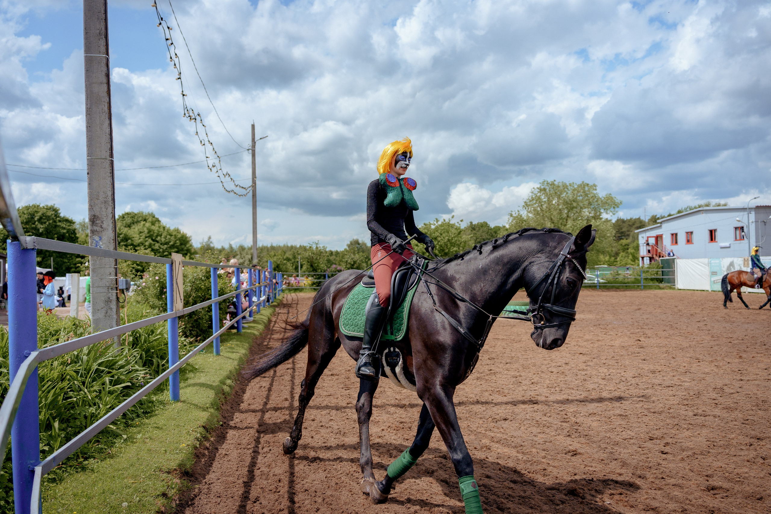 Конный клуб Горки. Портретный и семейный фотограф в Москве/Видное