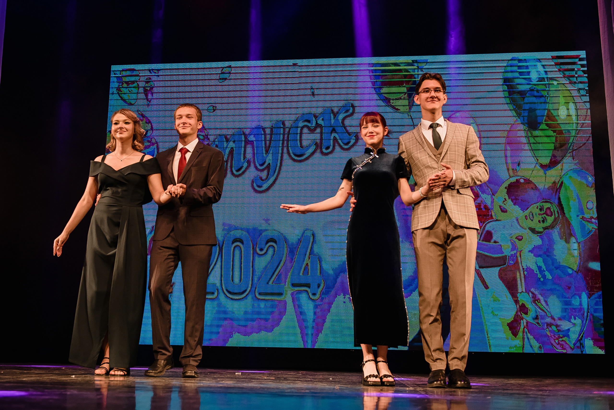 Выпускной школа 2024. Фотограф Рязань. Дарья Дмитриева