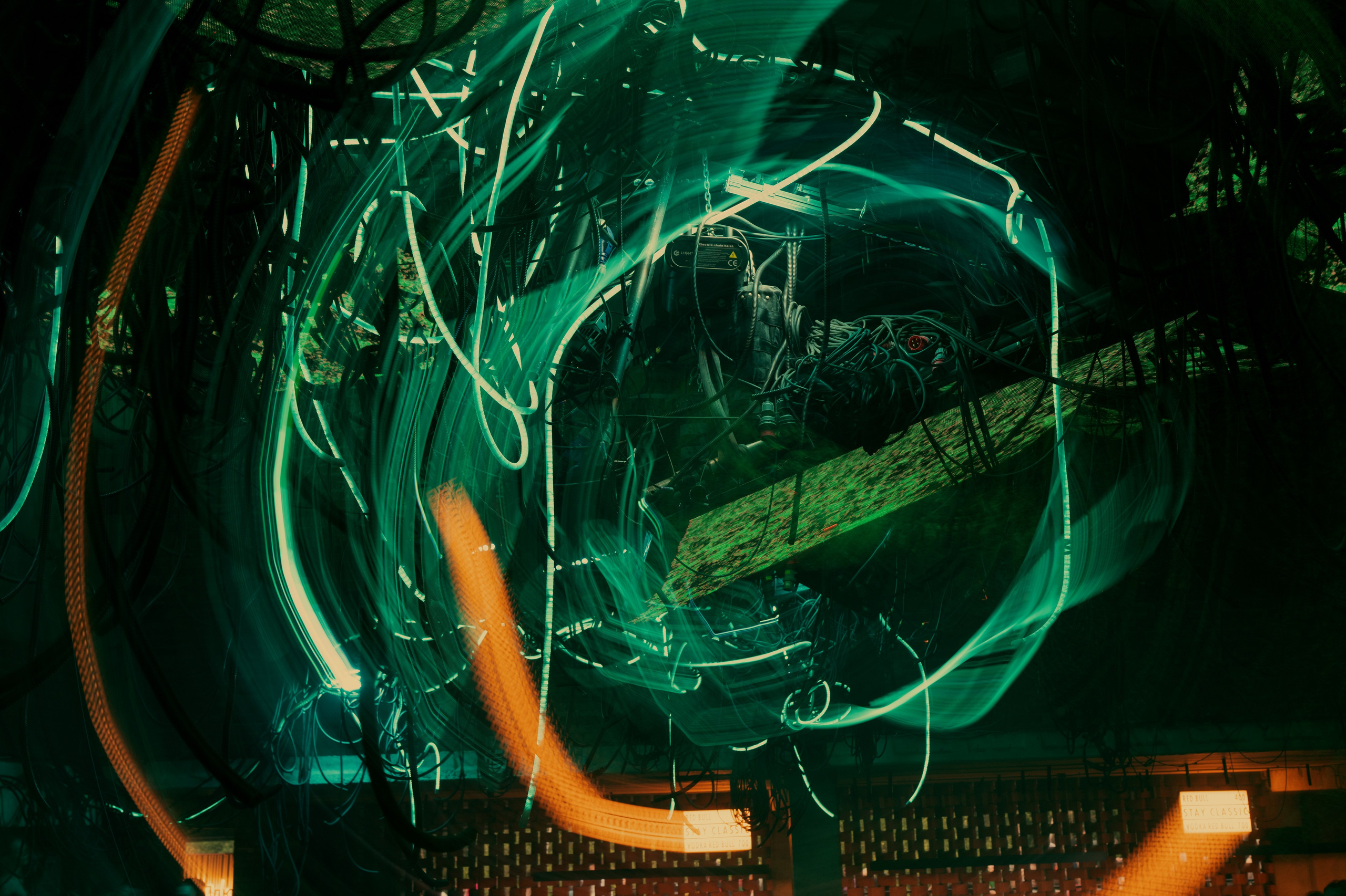 Outline 2024. @tomrus: Рустам Шагиморданов — фотограф