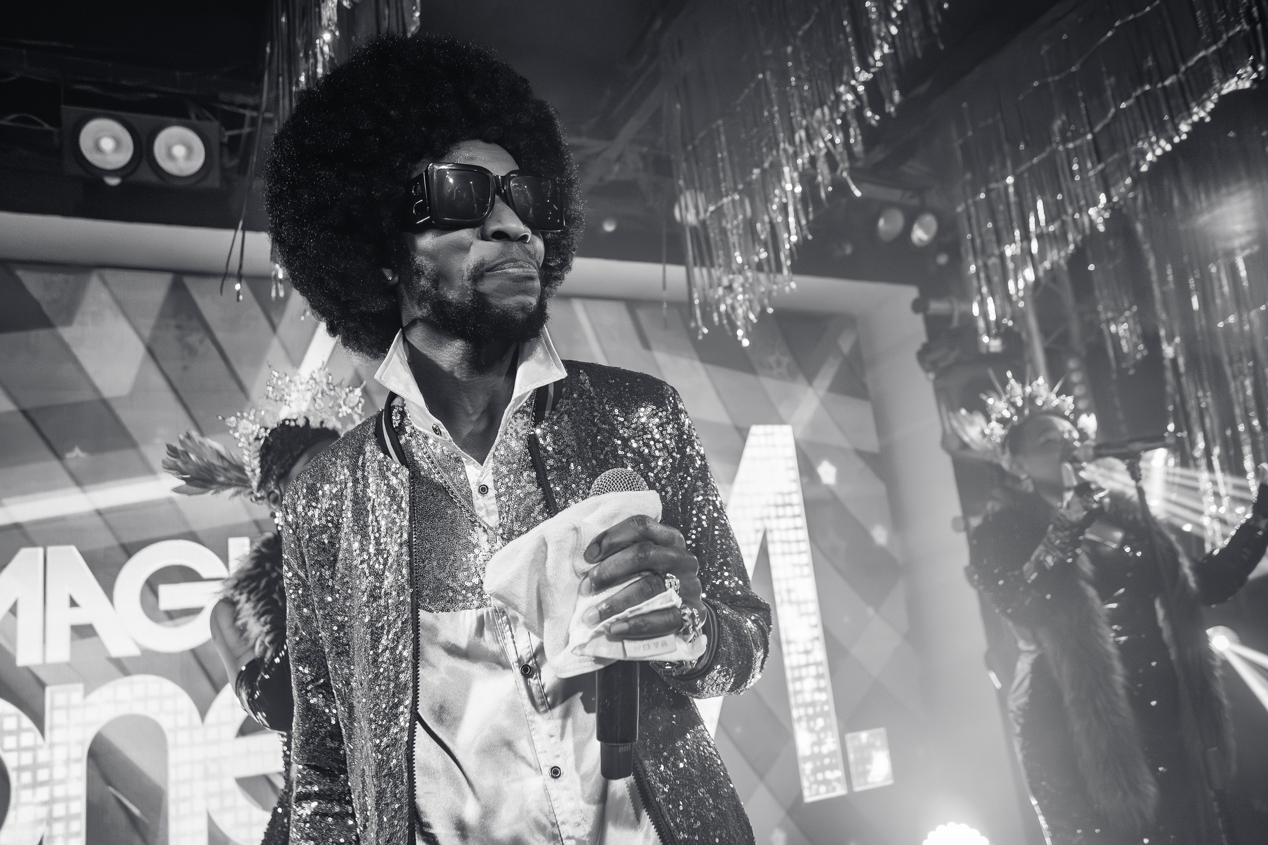 «Magic of BONEY`M «_Чайка на пляже_Ялта_06.12.2025 г. Аминов Руслан | Фотограф