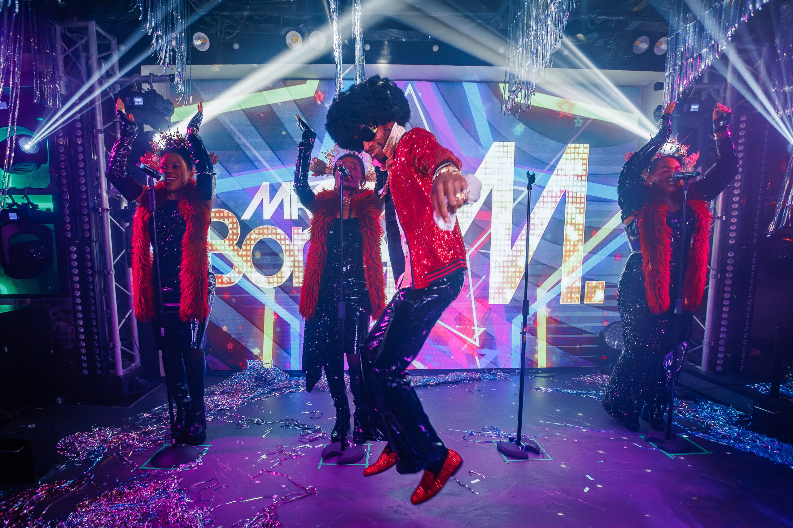 «Magic of BONEY`M «_Чайка на пляже_Ялта_06.12.2025 г. Аминов Руслан | Фотограф